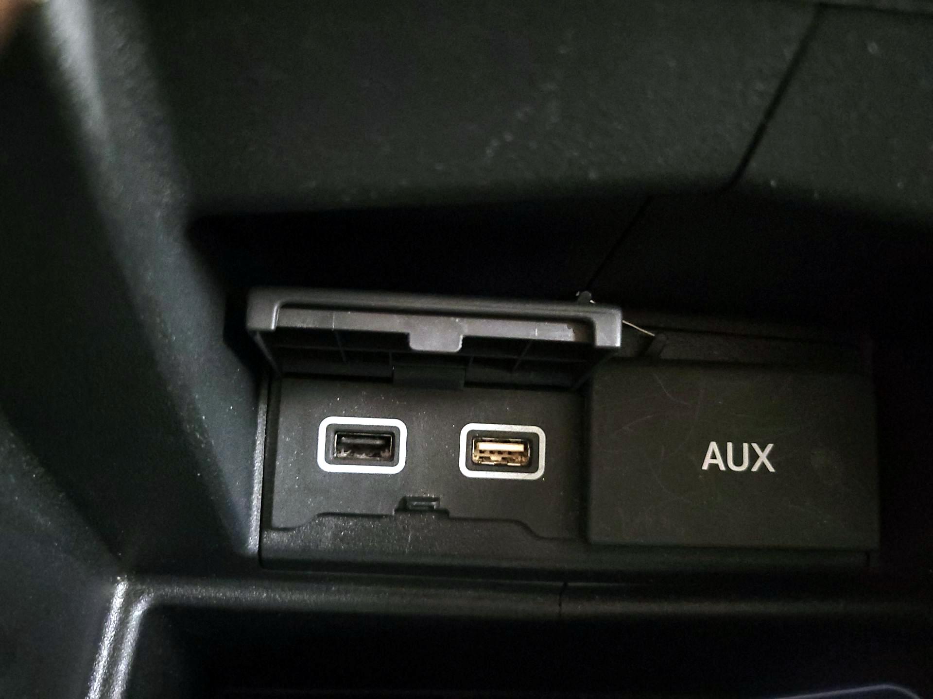 Thumbnail: 2019 Honda Odyssey - 18