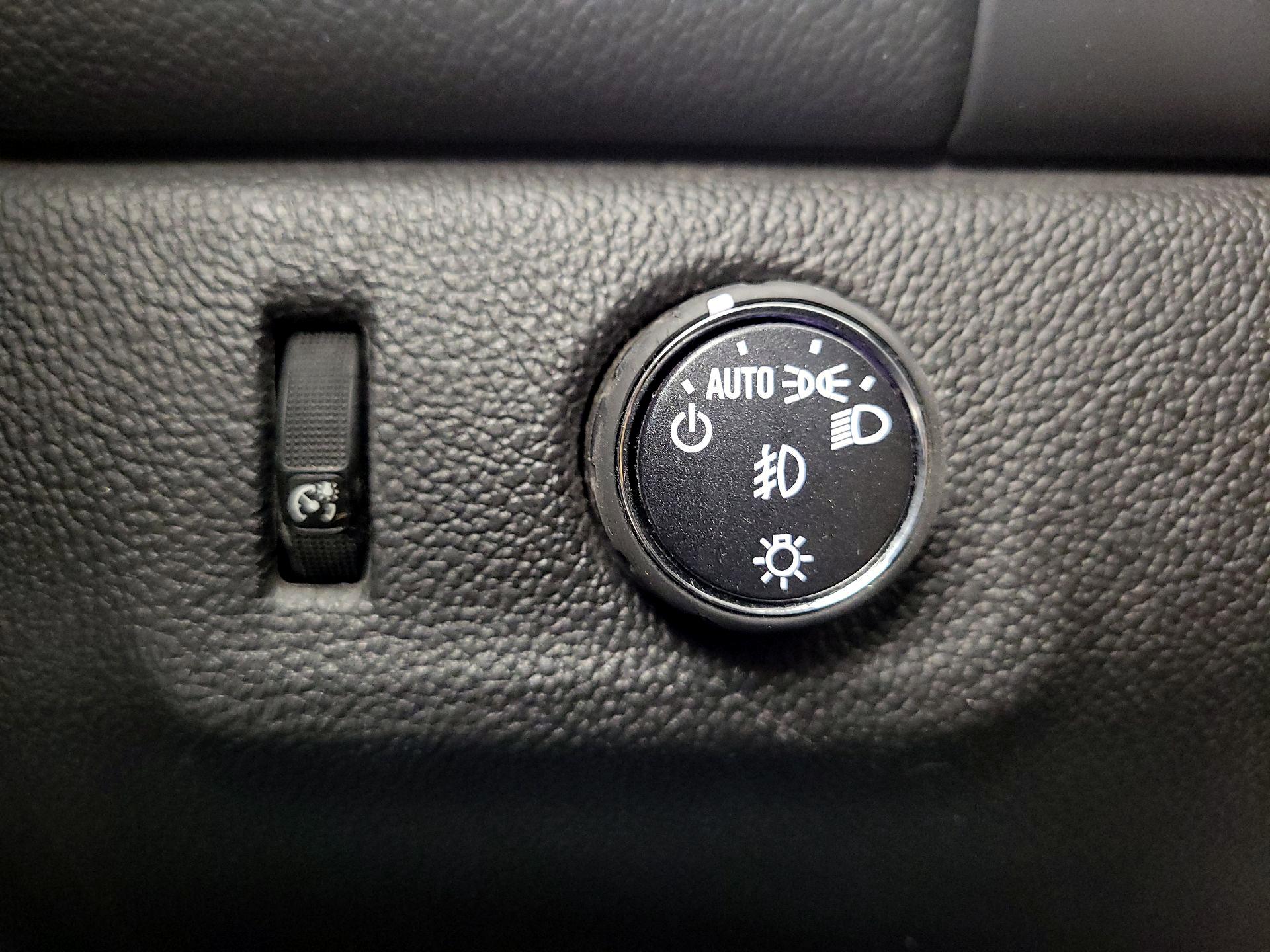 Thumbnail: 2016 Chevrolet Colorado - 13