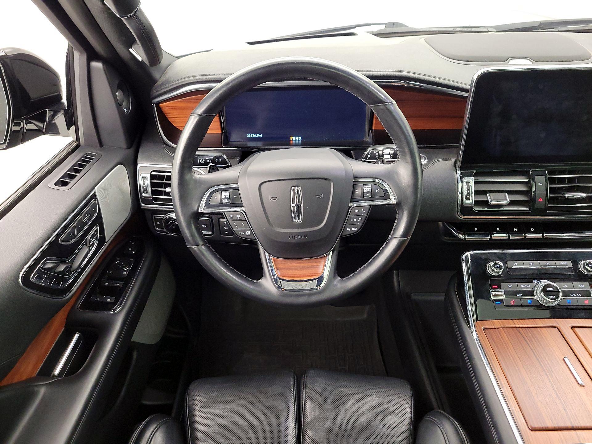 Thumbnail: 2019 Lincoln Navigator - 10