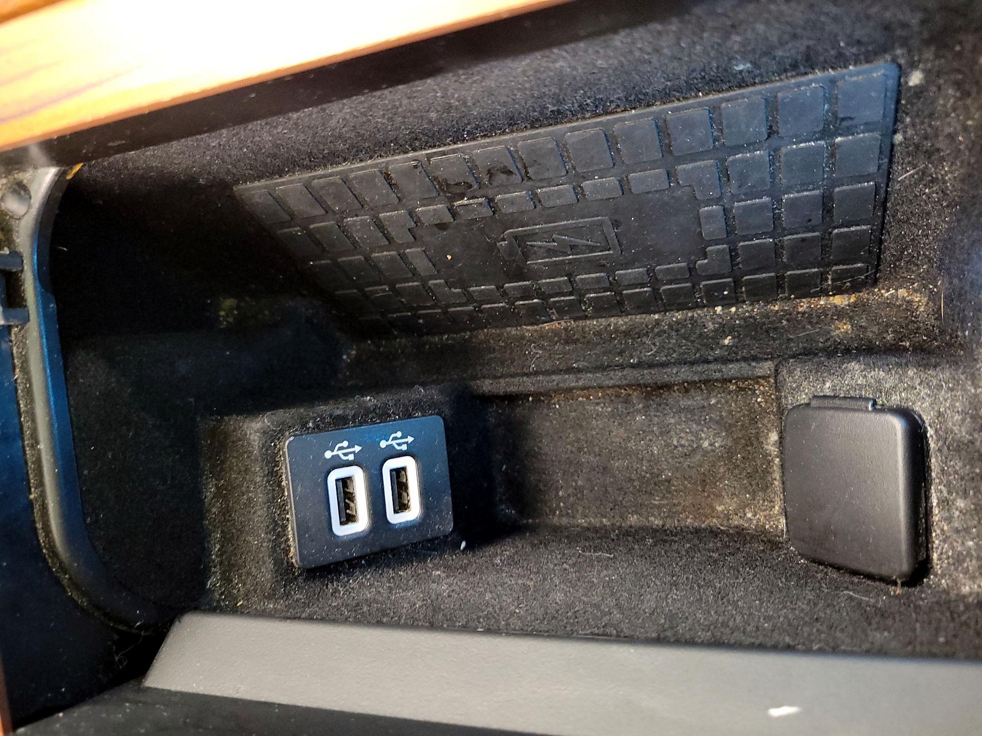 Thumbnail: 2019 Lincoln Navigator - 19