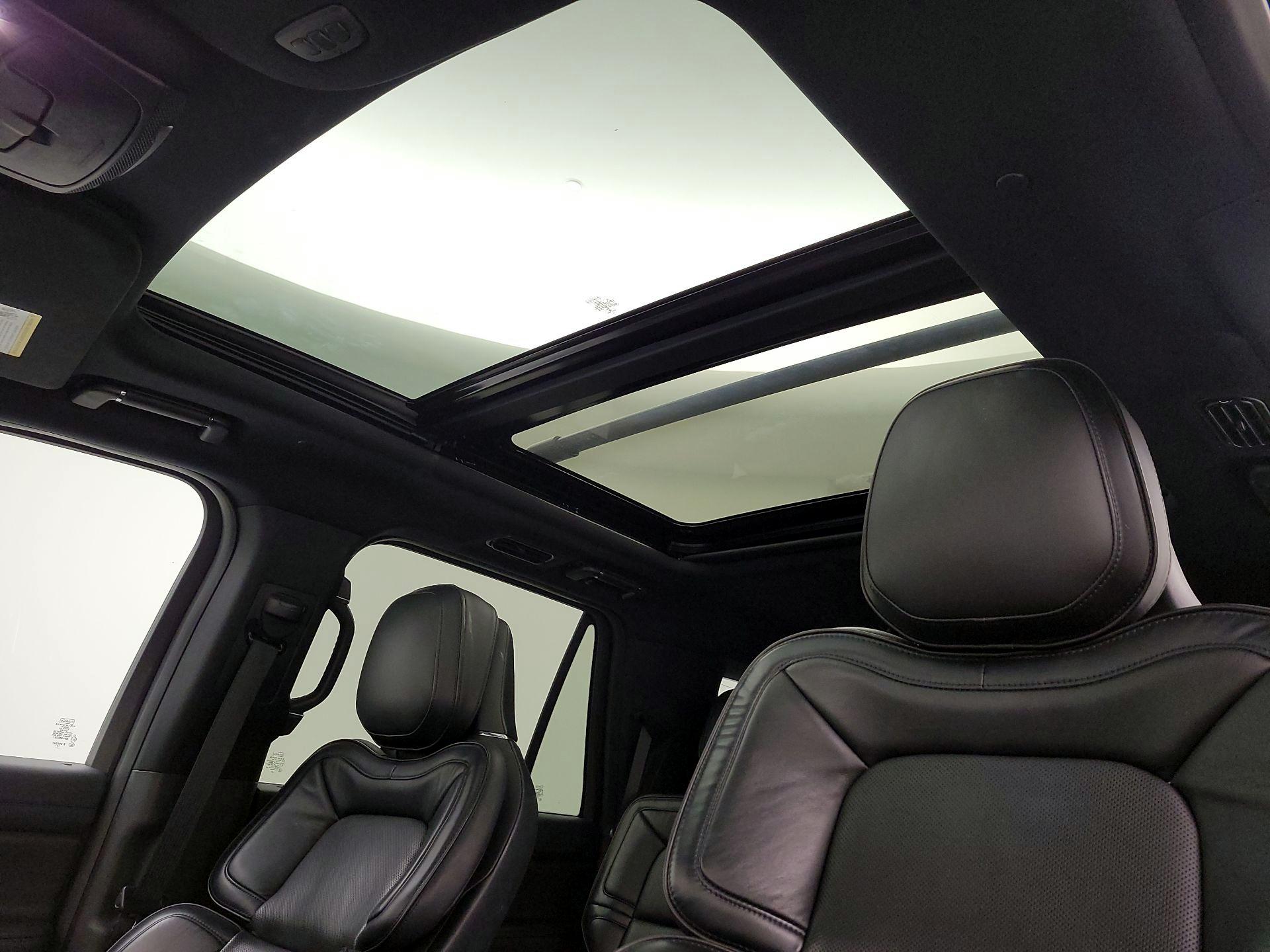 Thumbnail: 2019 Lincoln Navigator - 20