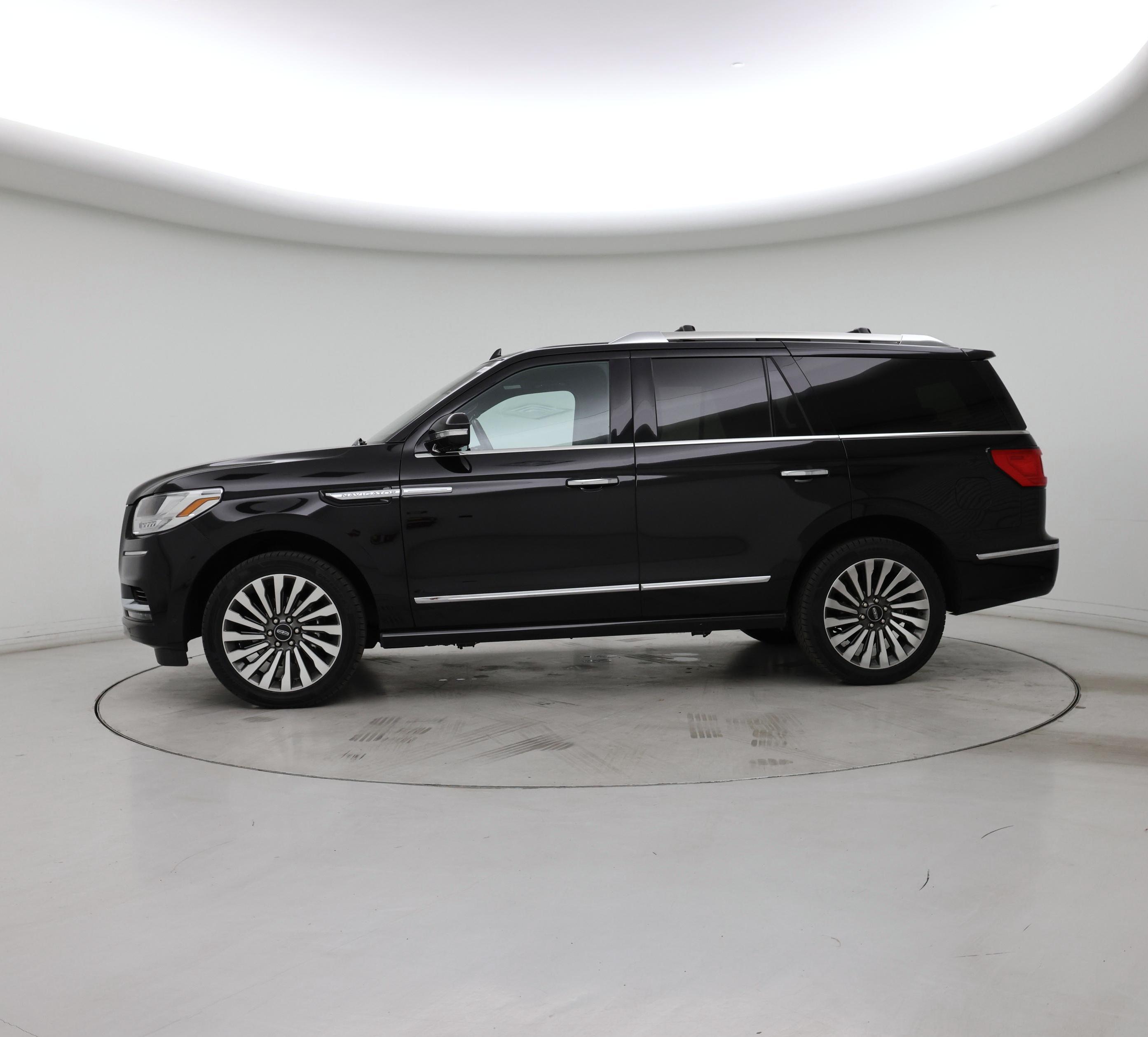 Thumbnail: 2019 Lincoln Navigator - 3