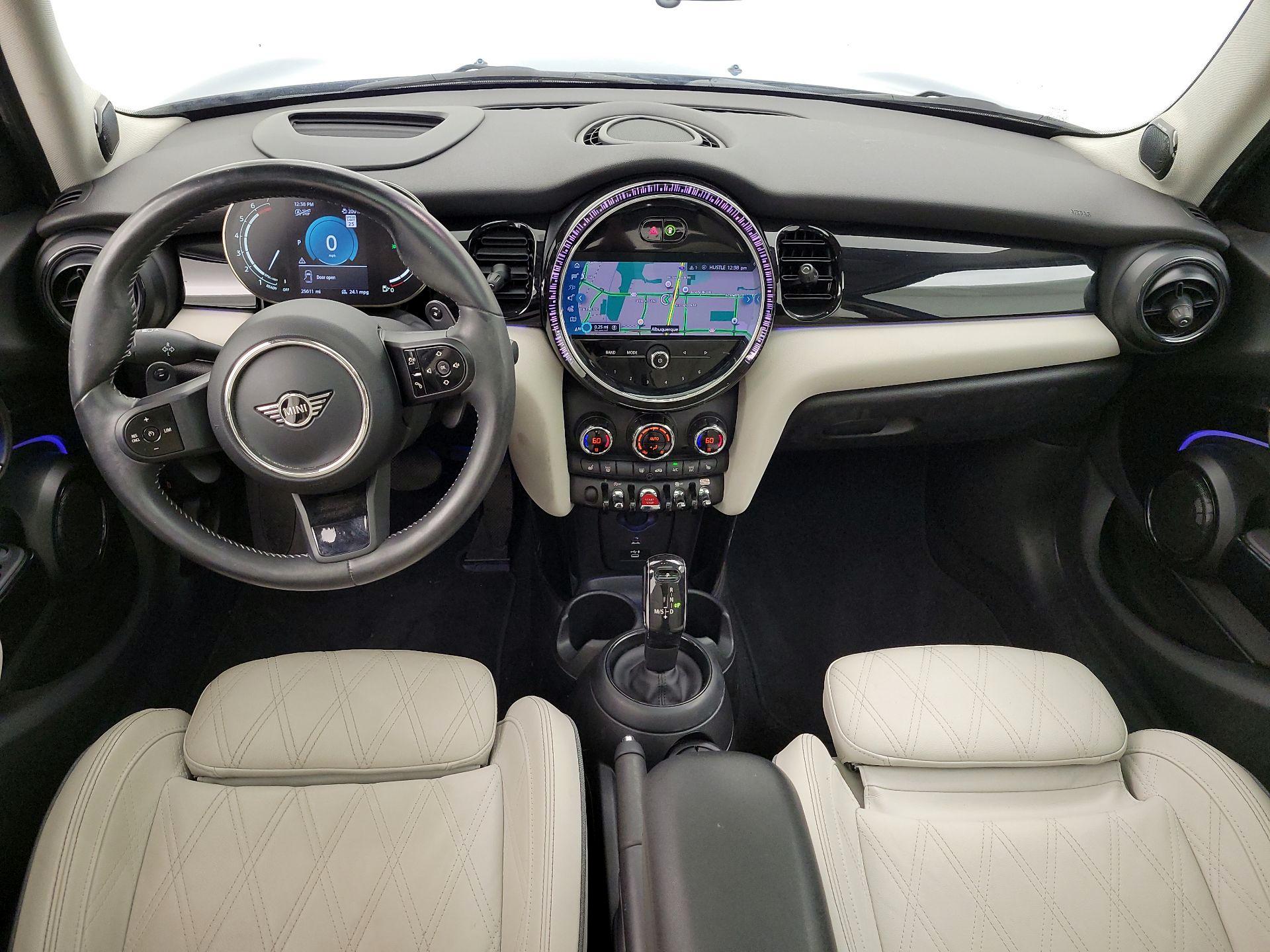 Thumbnail: 2022 MINI Cooper Hardtop - 9