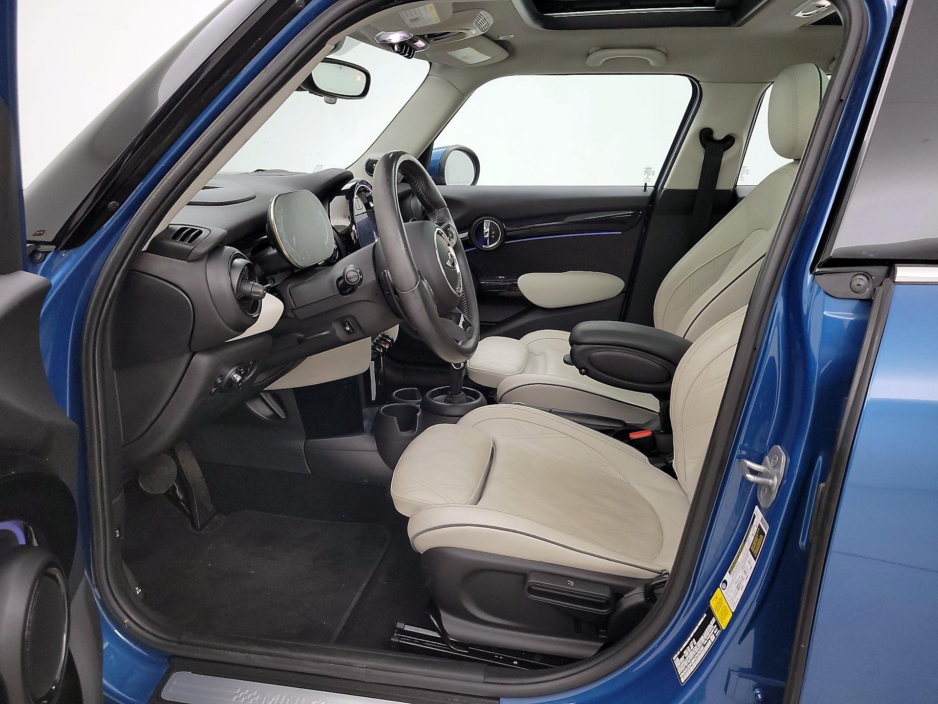 Thumbnail: 2022 MINI Cooper Hardtop - 11