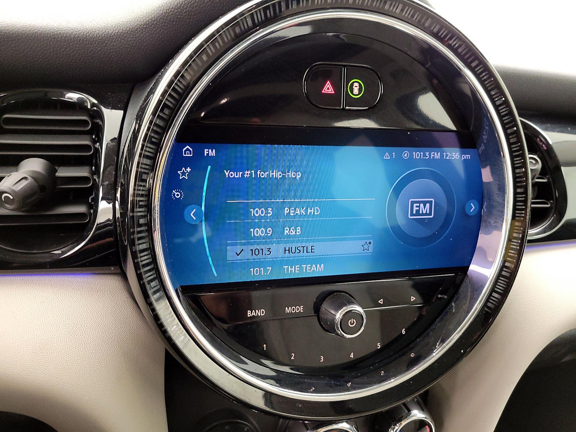 Thumbnail: 2022 MINI Cooper Hardtop - 16