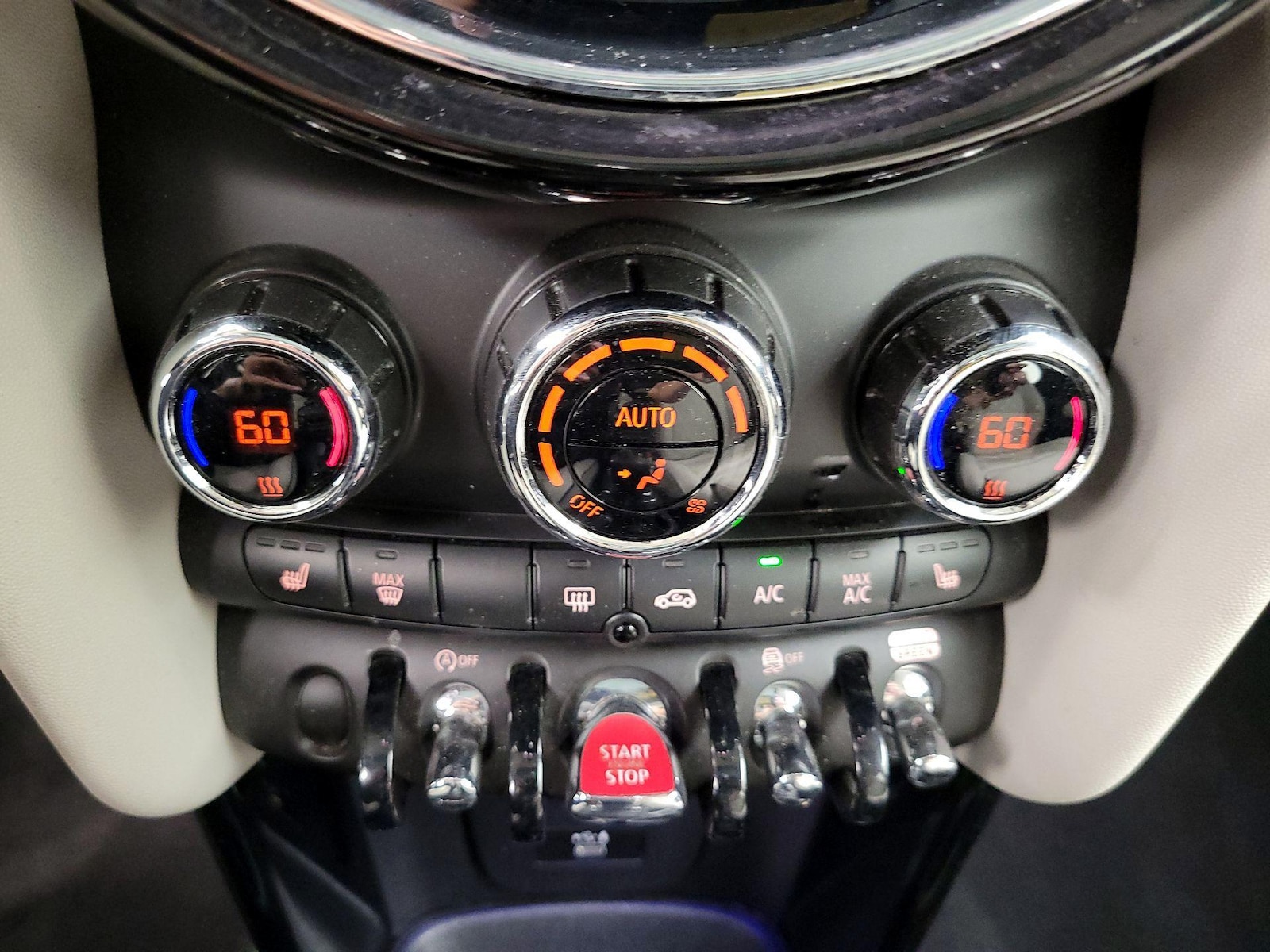 2022 MINI Hardtop 4 Door S - Photo 18
