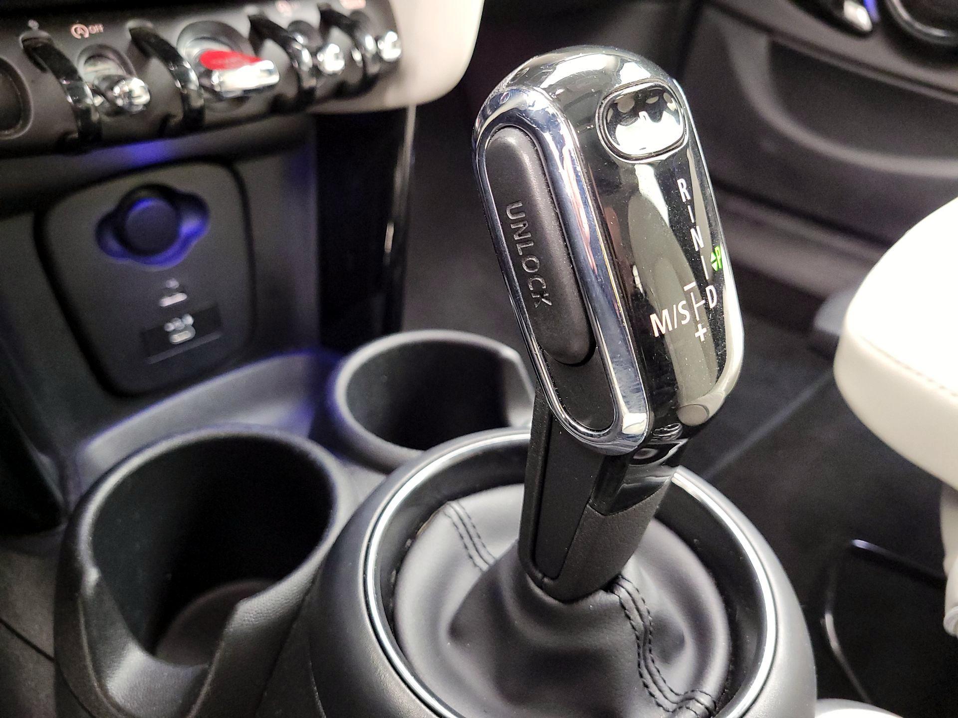 Thumbnail: 2022 MINI Cooper Hardtop - 18