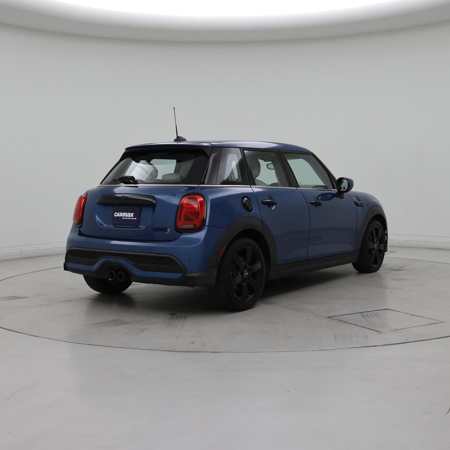 Thumbnail: 2022 MINI Cooper Hardtop - 8