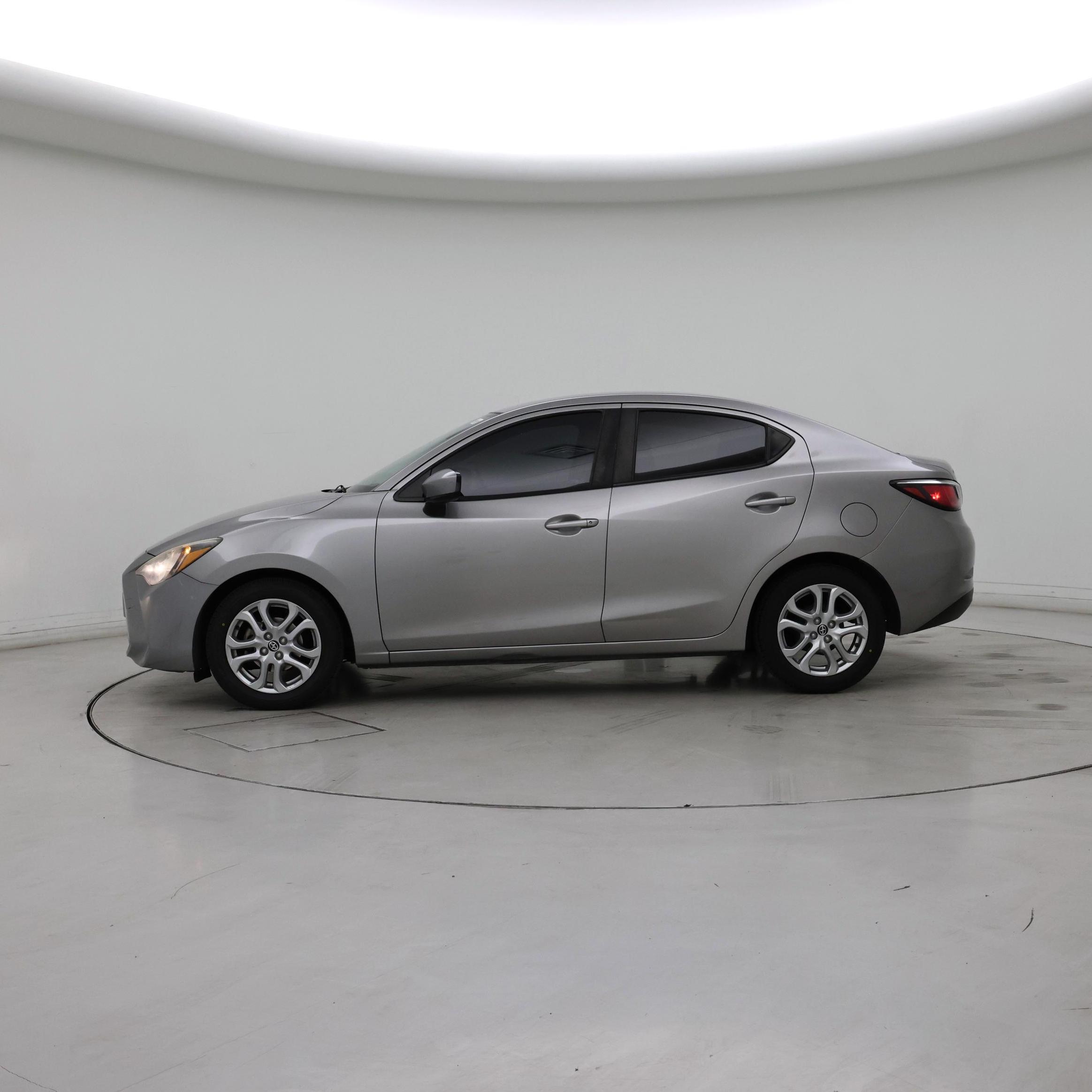 Thumbnail: 2016 Scion iA - 3