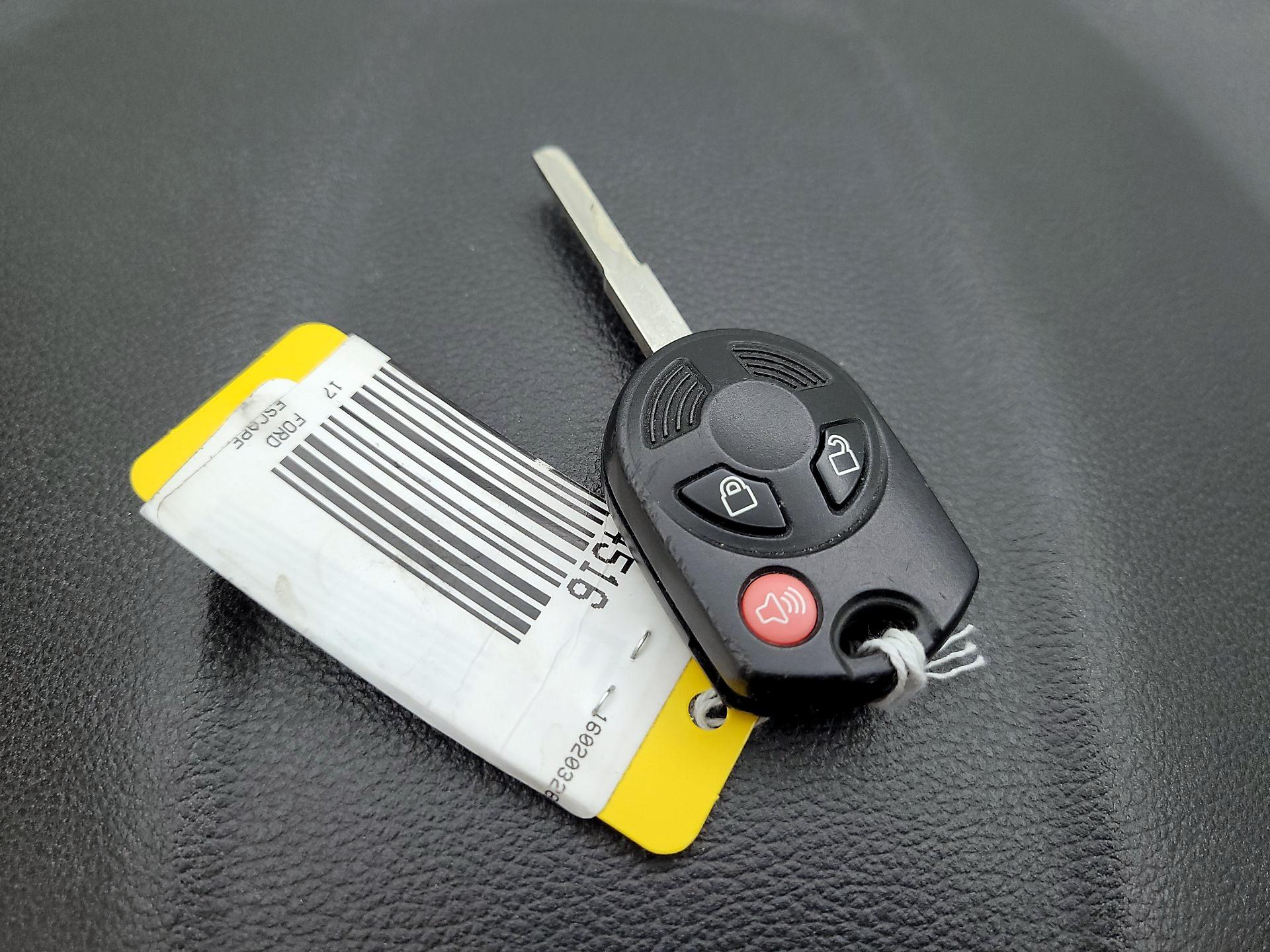 Thumbnail: 2017 Ford Escape - 18