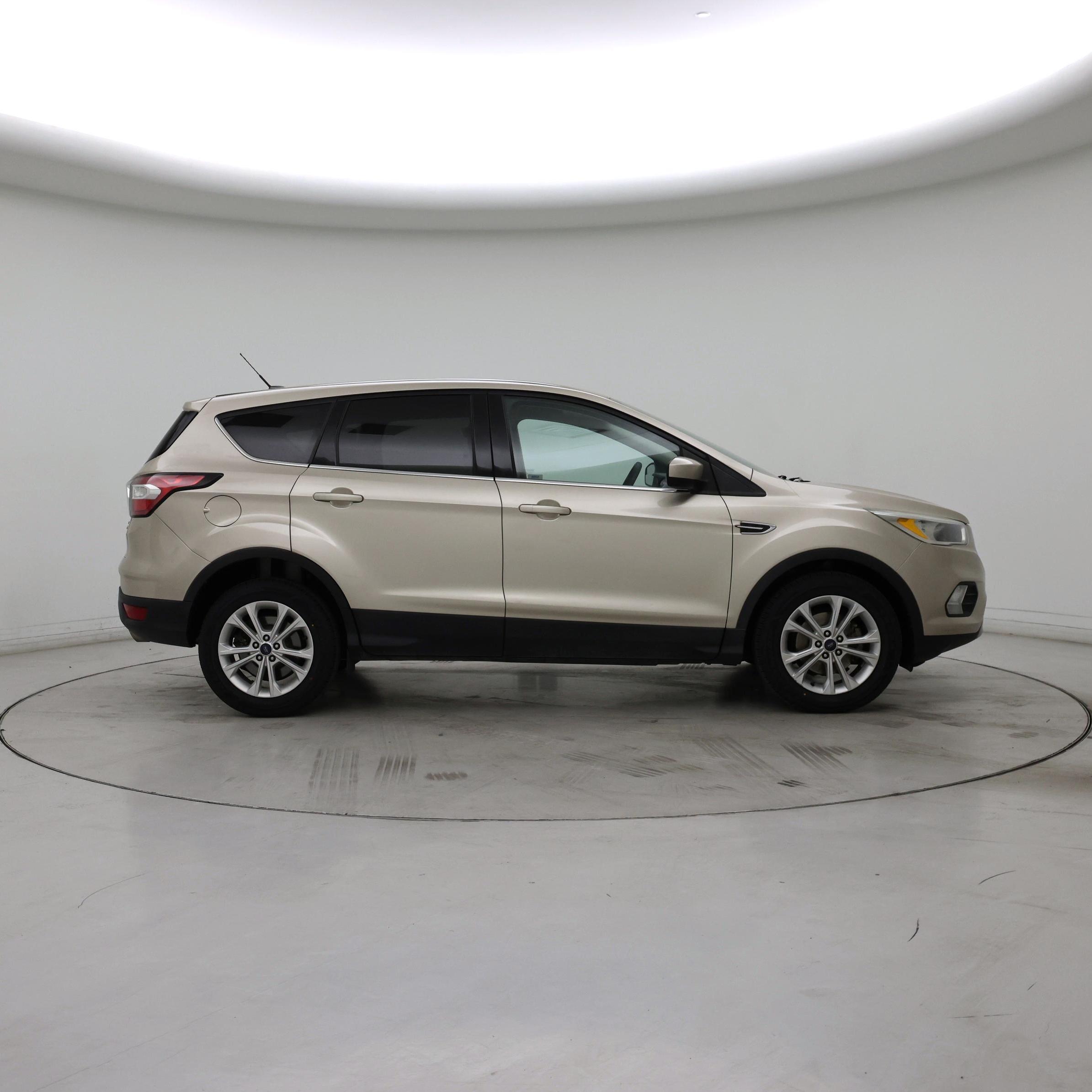 Thumbnail: 2017 Ford Escape - 7