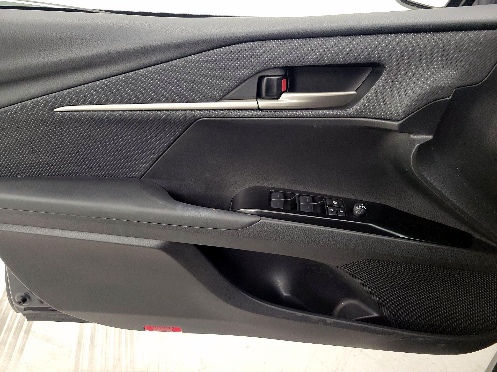 Thumbnail: 2025 Toyota Camry - 12