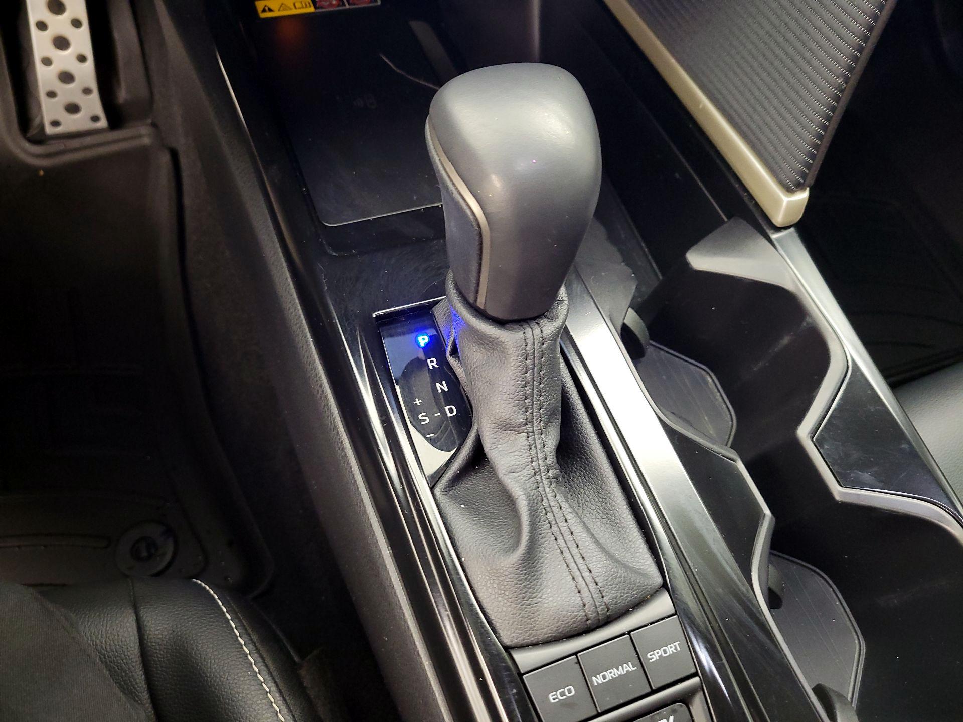 Thumbnail: 2025 Toyota Camry - 15