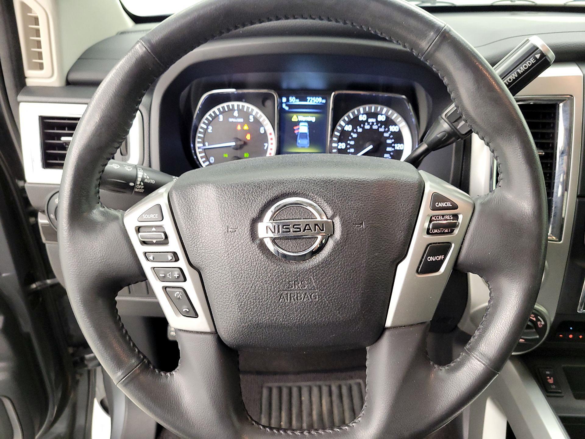 Thumbnail: 2017 Nissan Titan - 10