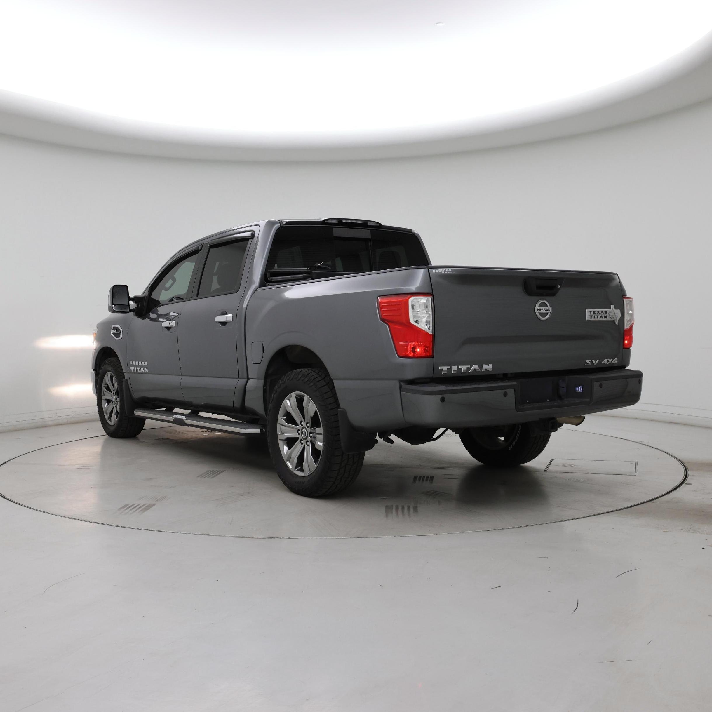 Thumbnail: 2017 Nissan Titan - 2