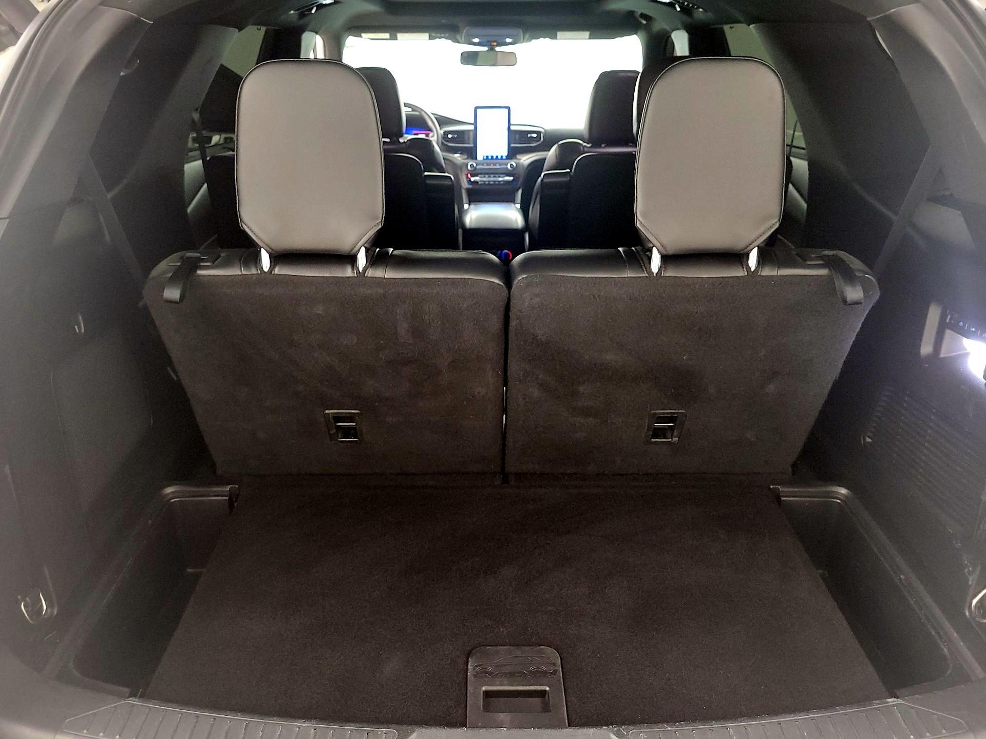 Thumbnail: 2020 Ford Explorer - 16