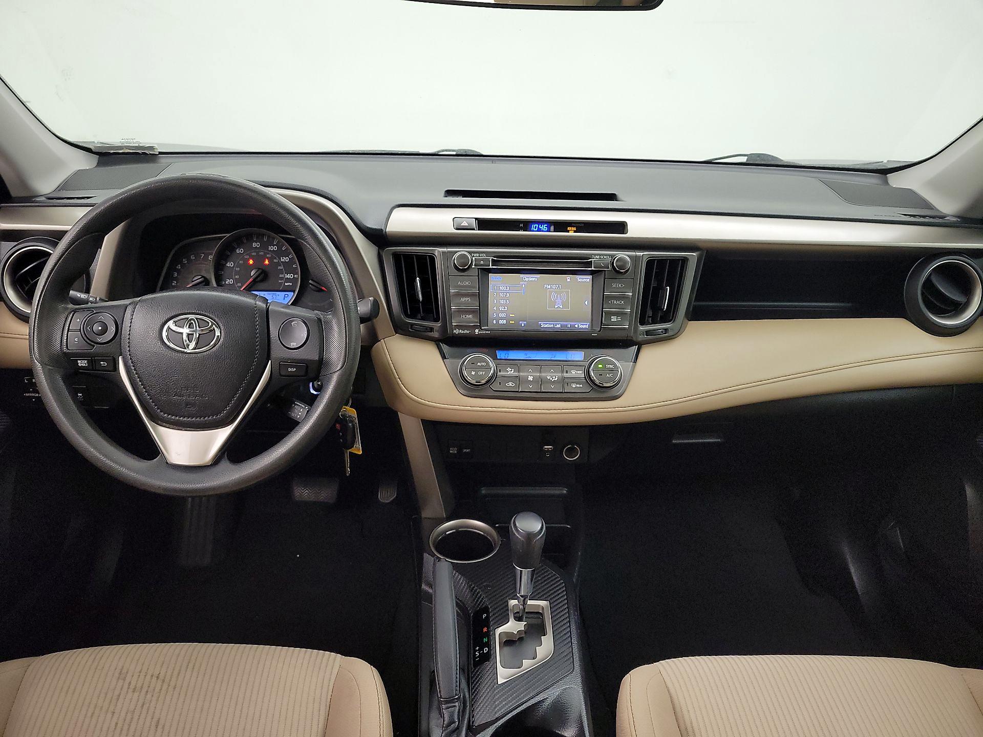Thumbnail: 2015 Toyota RAV4 - 9
