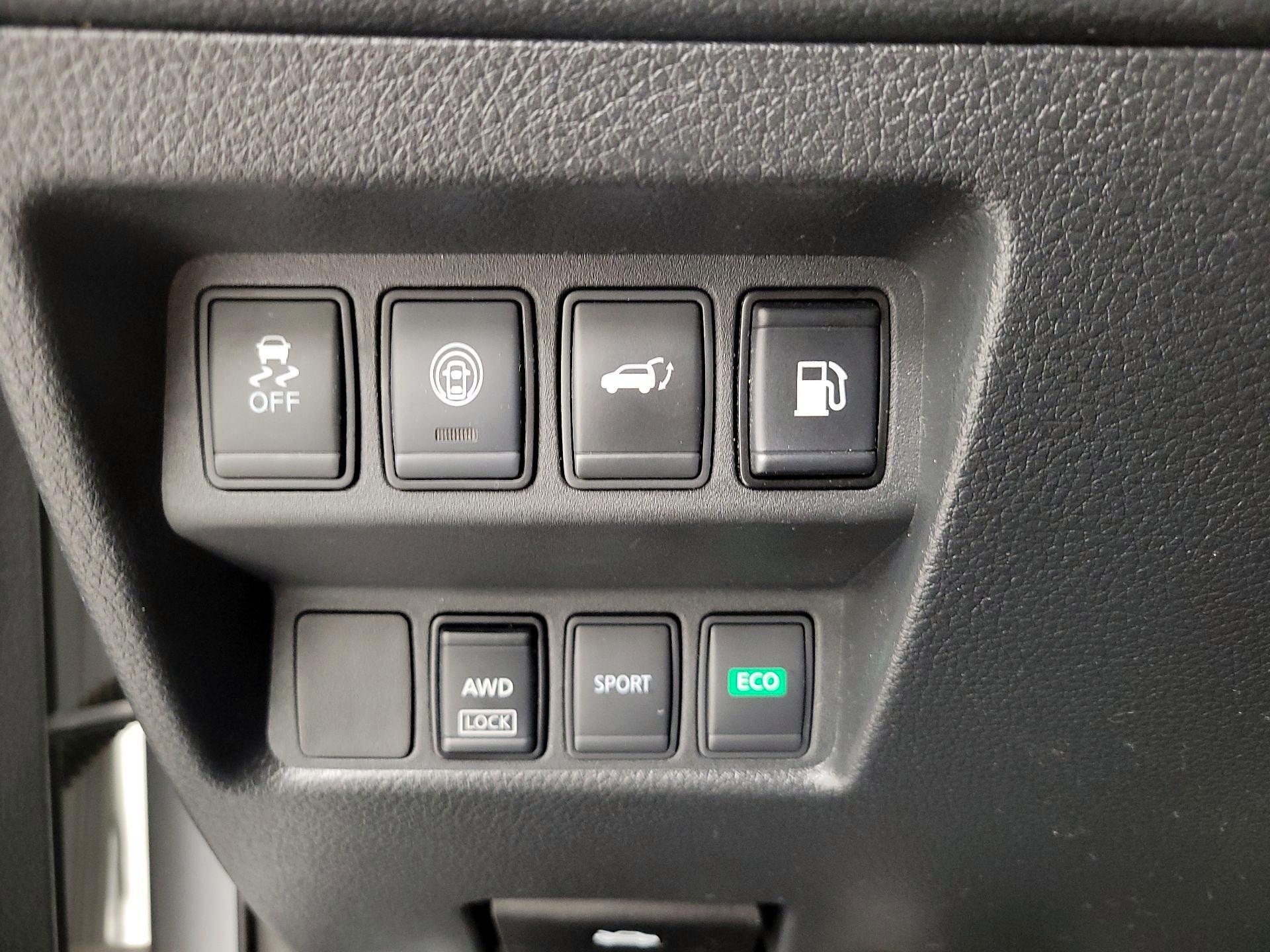 Thumbnail: 2020 Nissan Rogue - 13