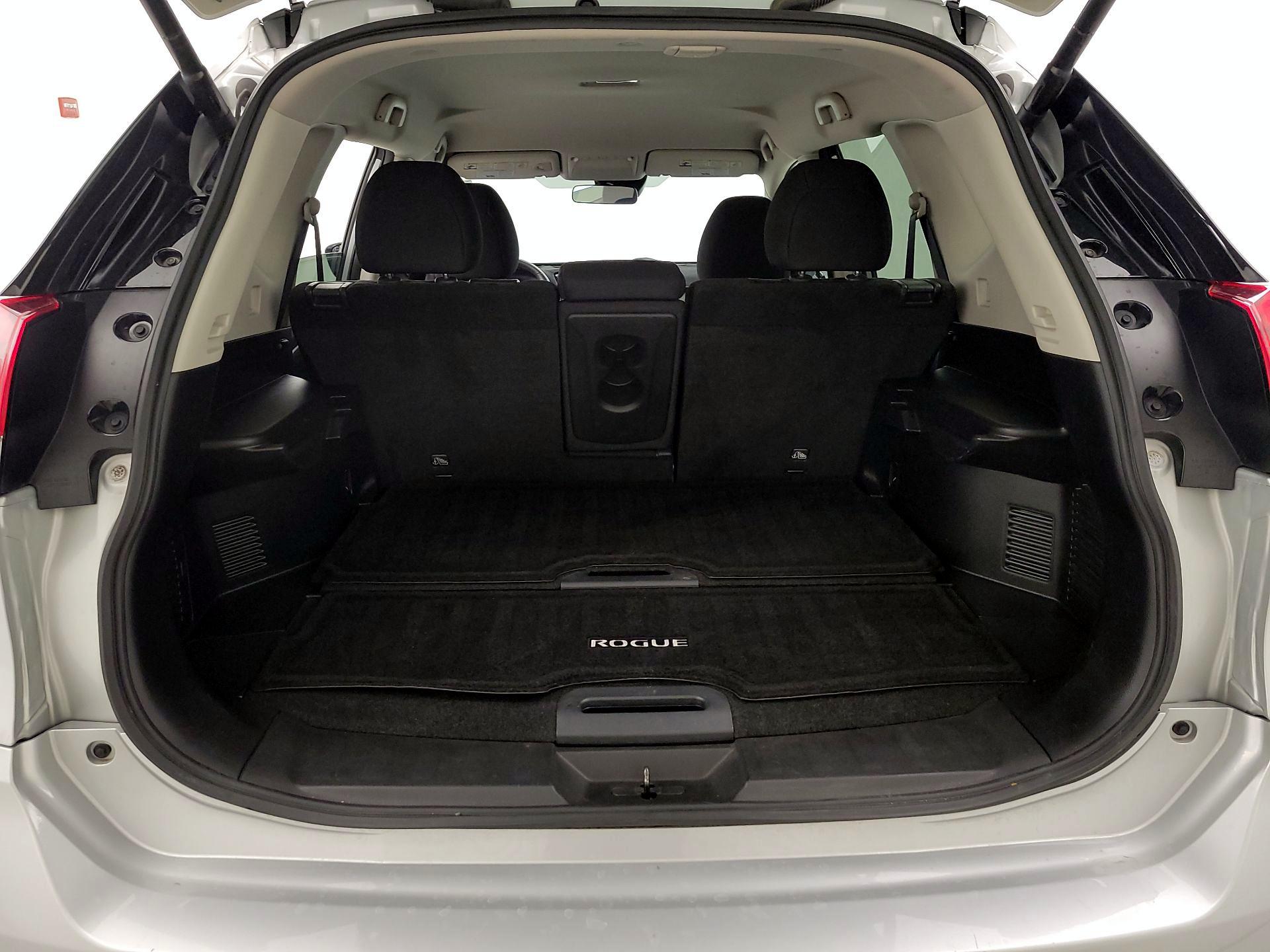 Thumbnail: 2020 Nissan Rogue - 20