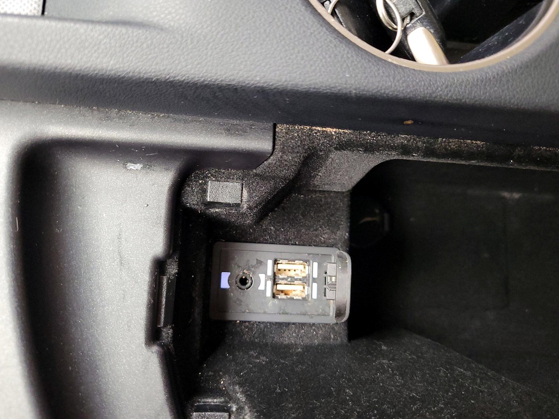 Thumbnail: 2018 Lexus IS - 18