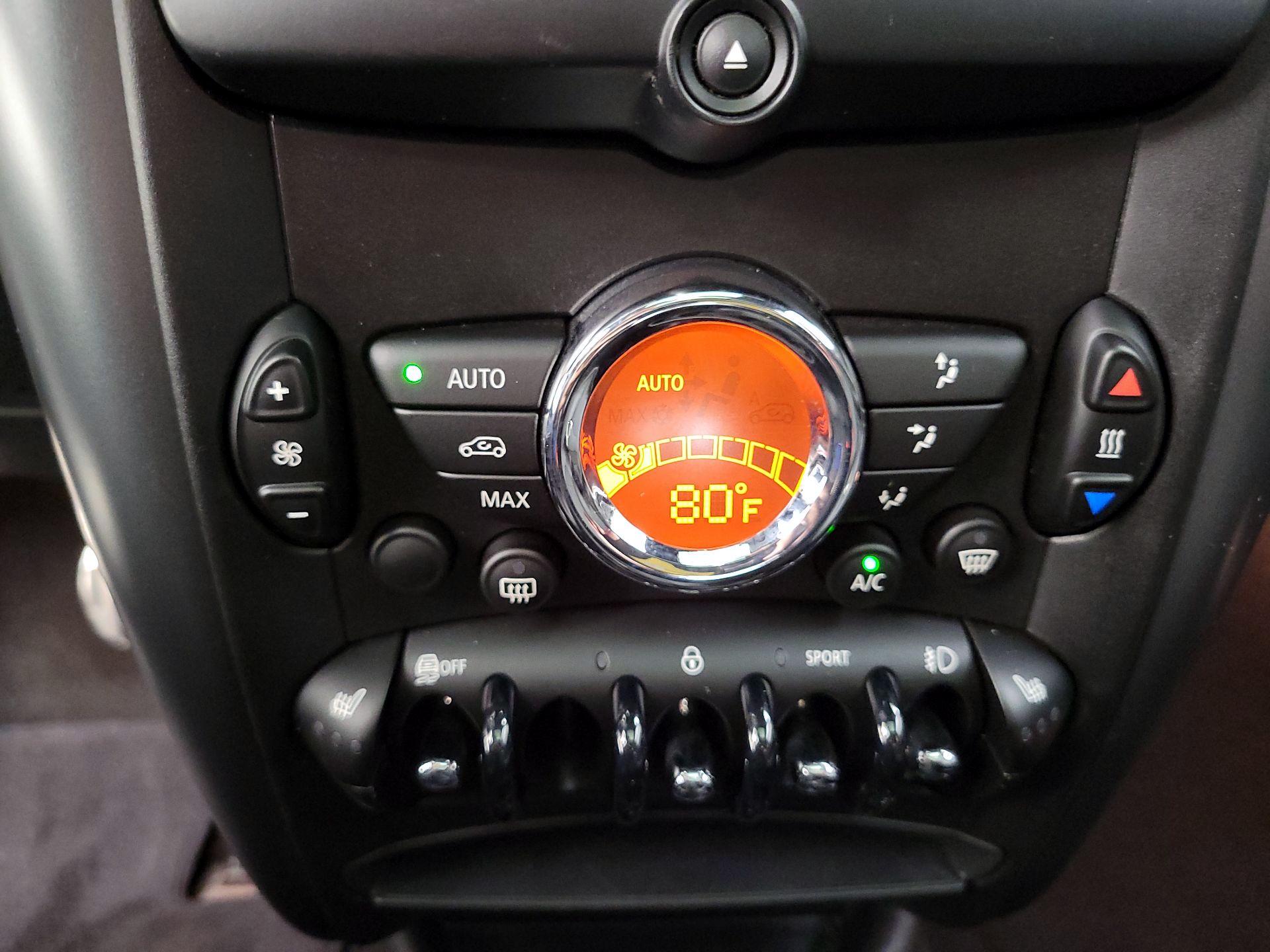 Thumbnail: 2016 MINI Cooper Countryman - 14