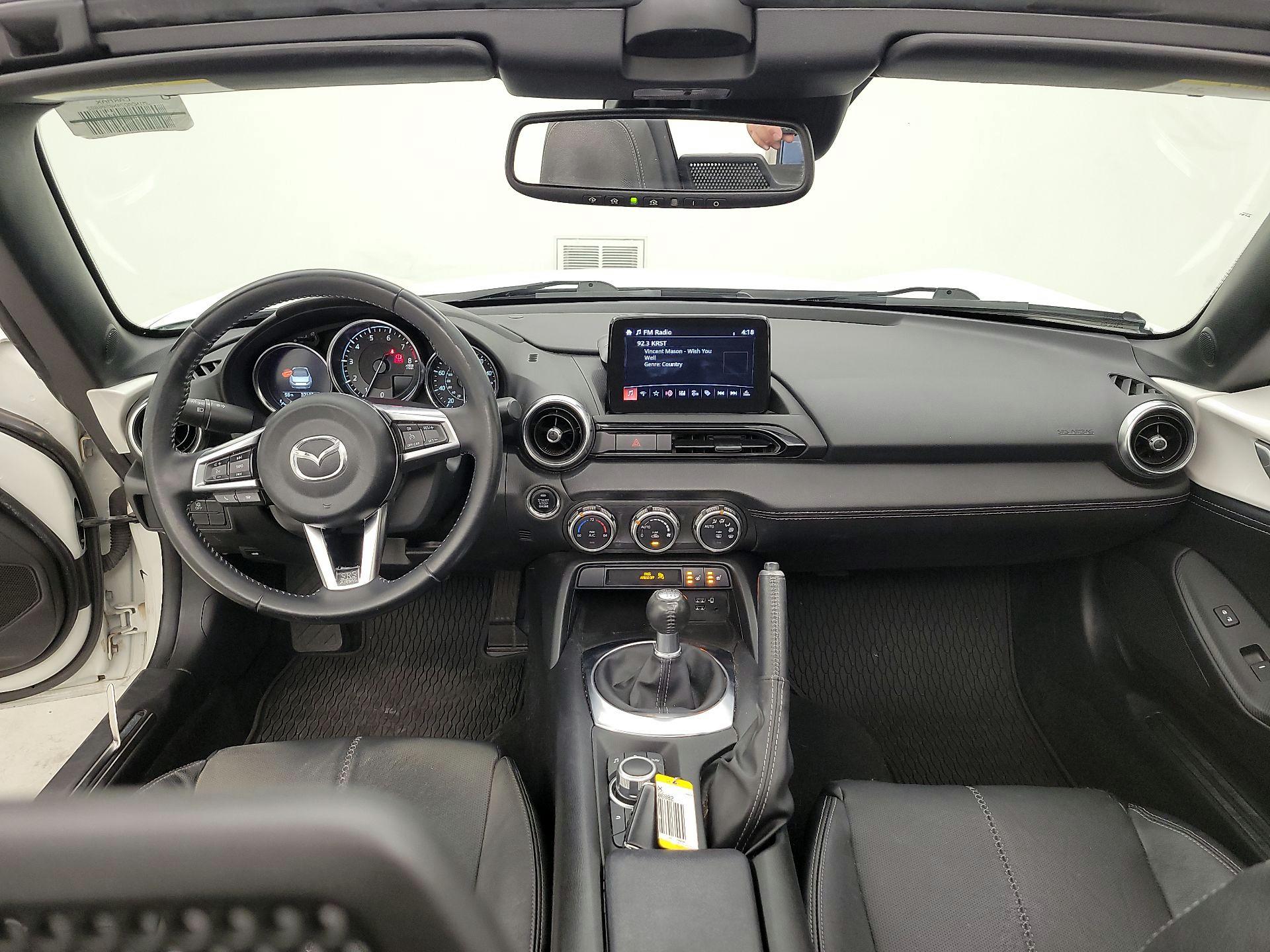 Thumbnail: 2022 Mazda MX-5 Miata - 9