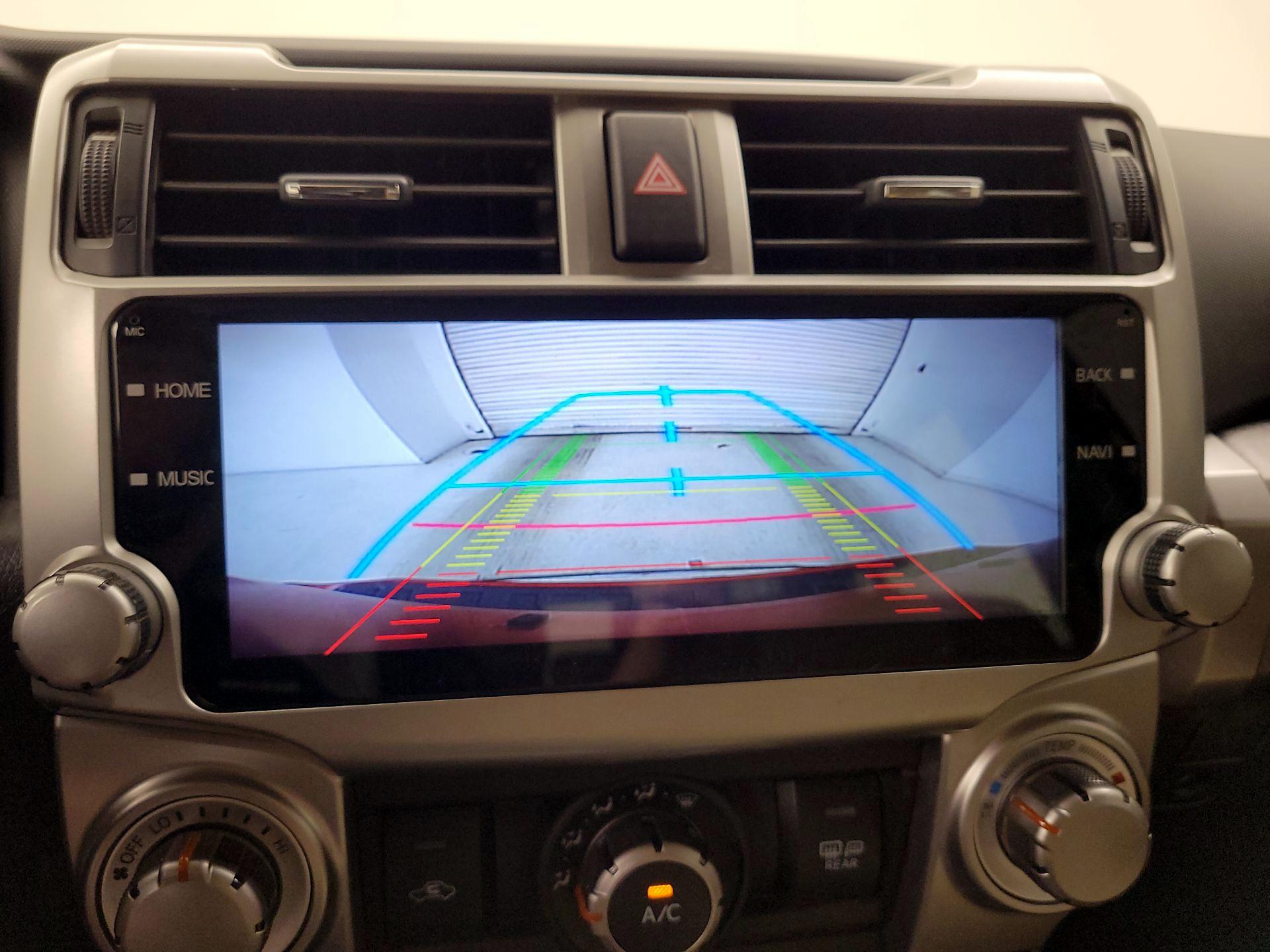 Thumbnail: 2015 Toyota 4Runner - 14