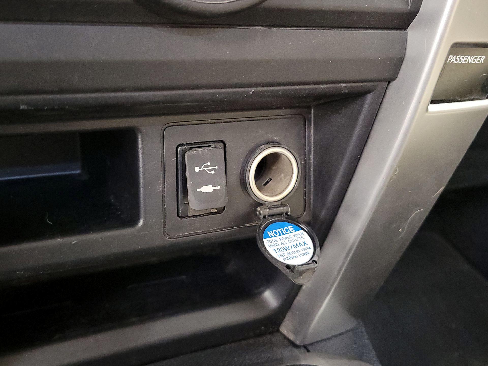 Thumbnail: 2015 Toyota 4Runner - 18