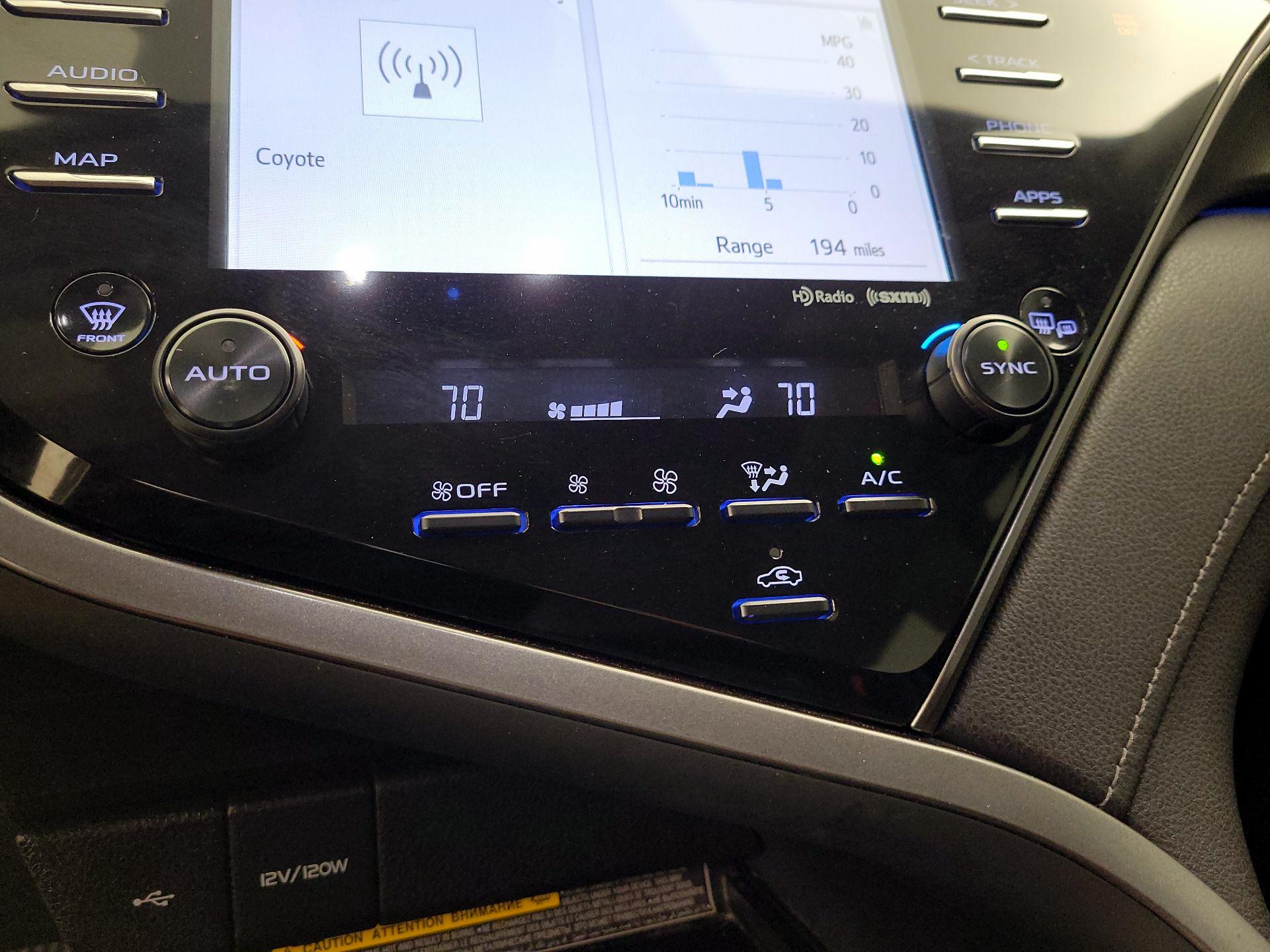 Thumbnail: 2020 Toyota Camry - 15