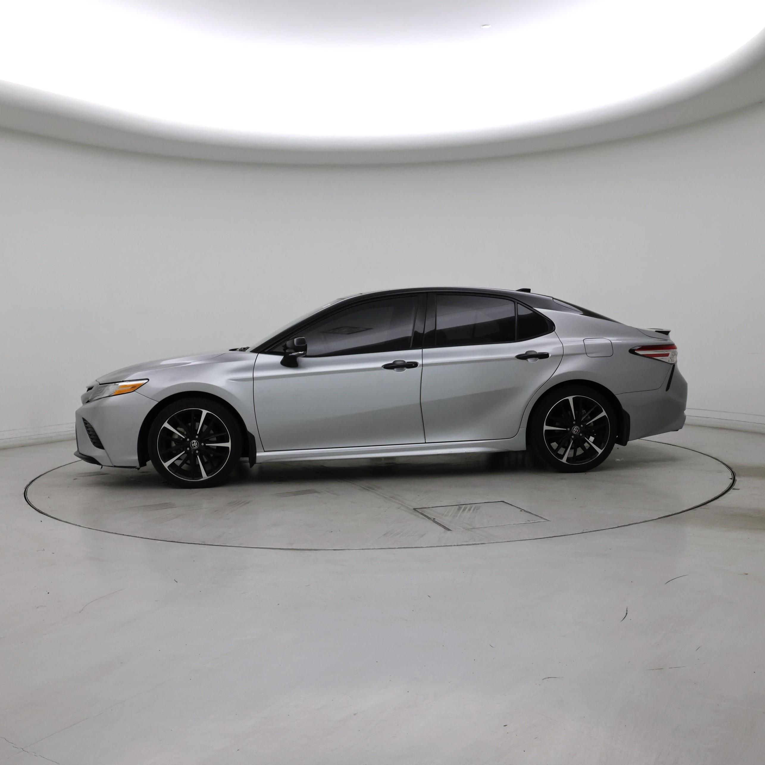 Thumbnail: 2020 Toyota Camry - 3