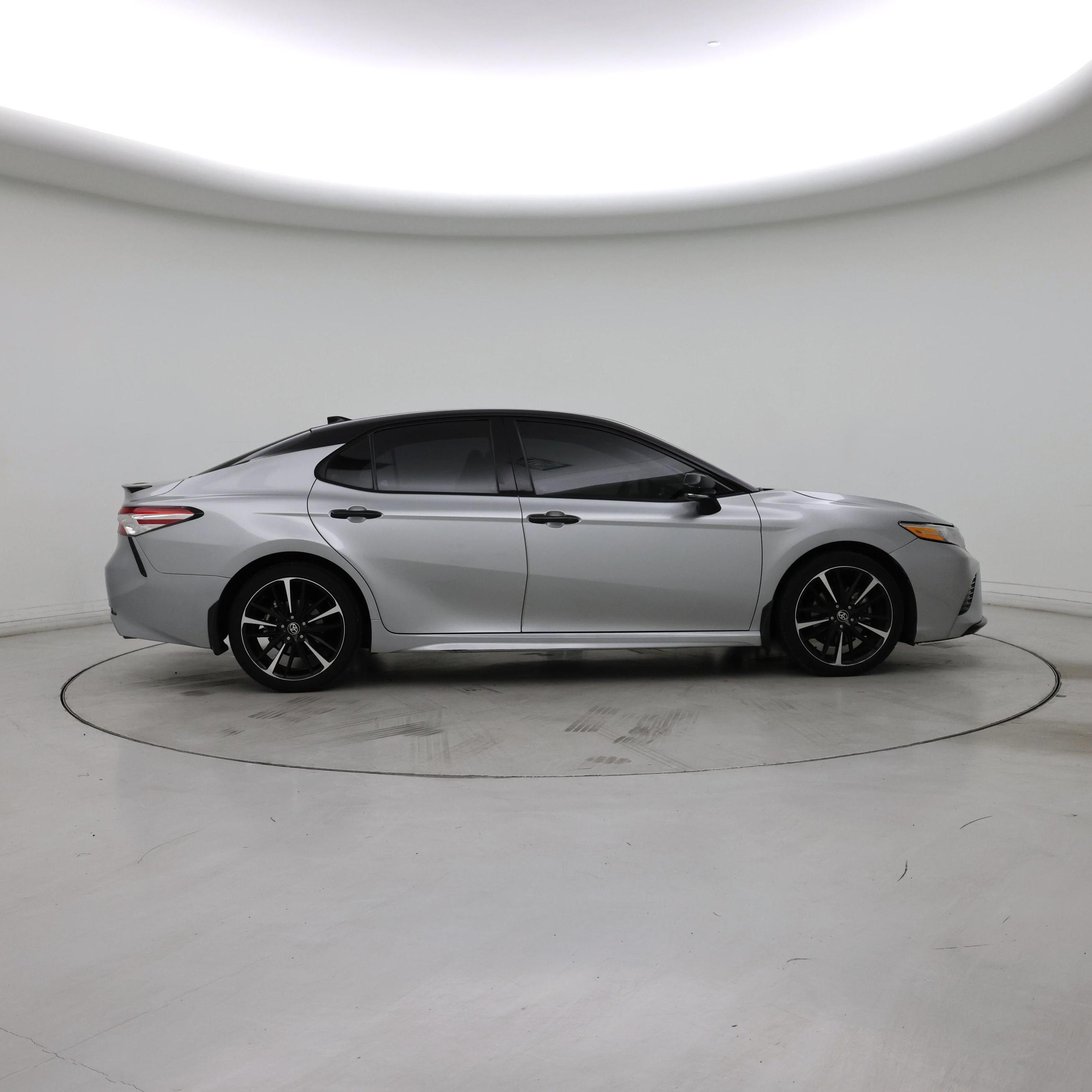 Thumbnail: 2020 Toyota Camry - 7