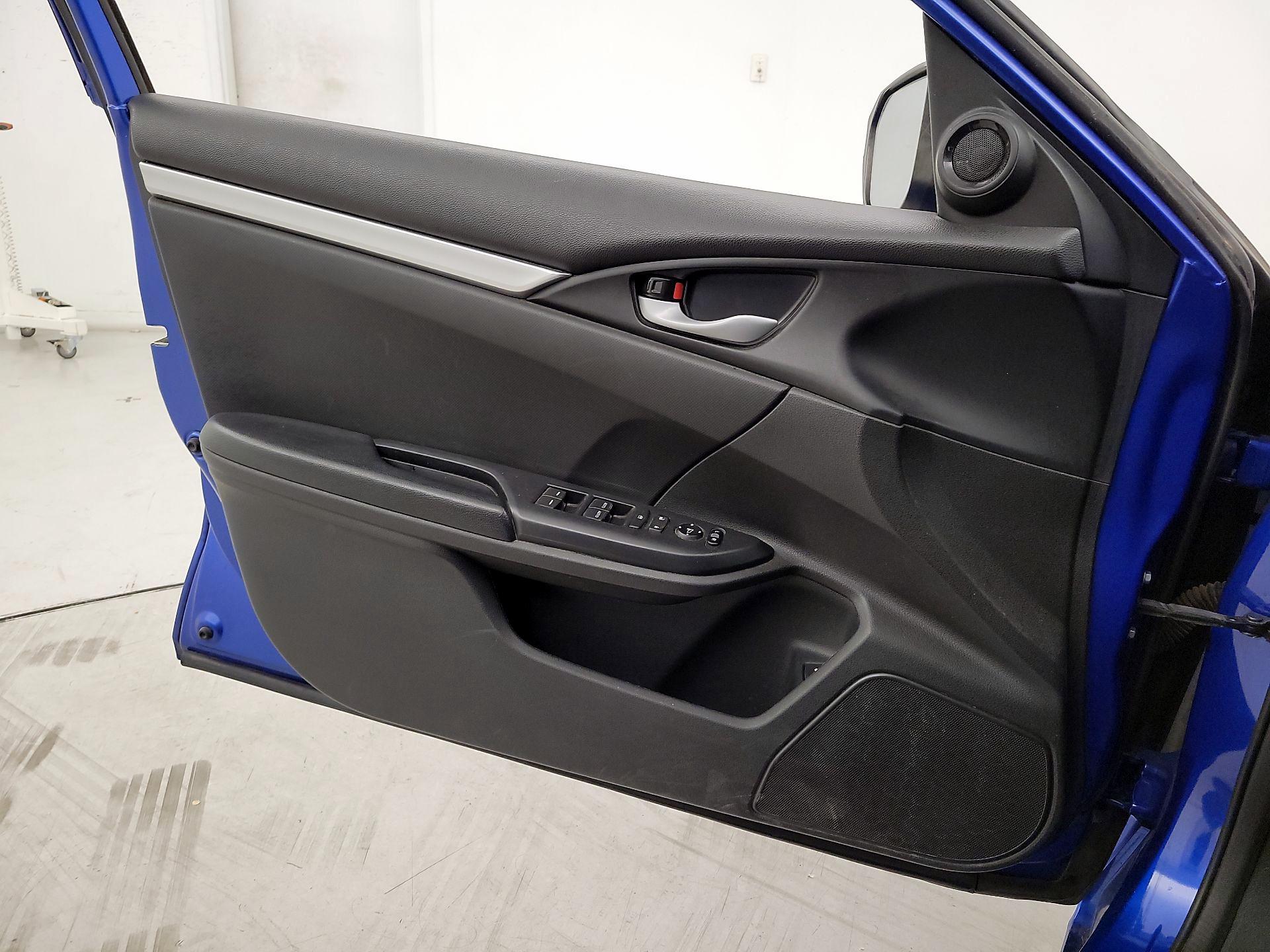 Thumbnail: 2020 Honda Civic - 12