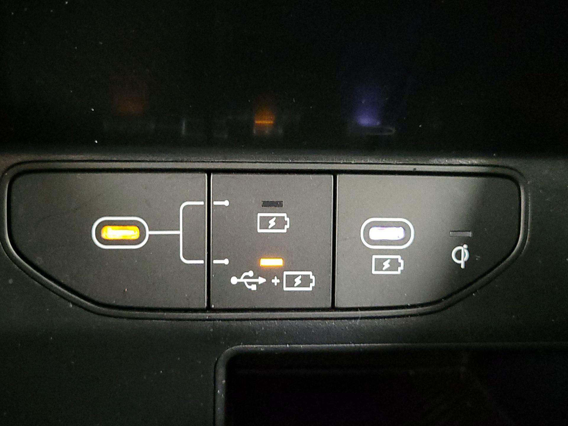 Thumbnail: 2024 Kia Sorento - 19