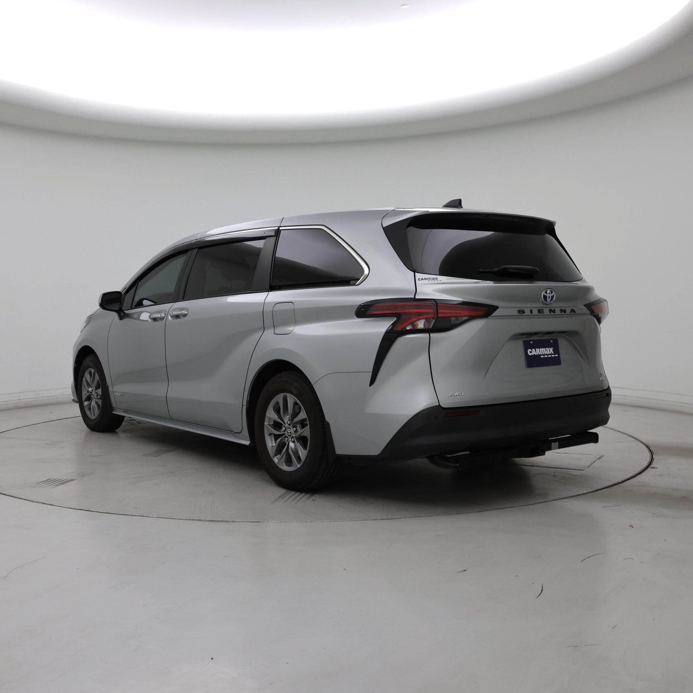 Thumbnail: 2021 Toyota Sienna - 2