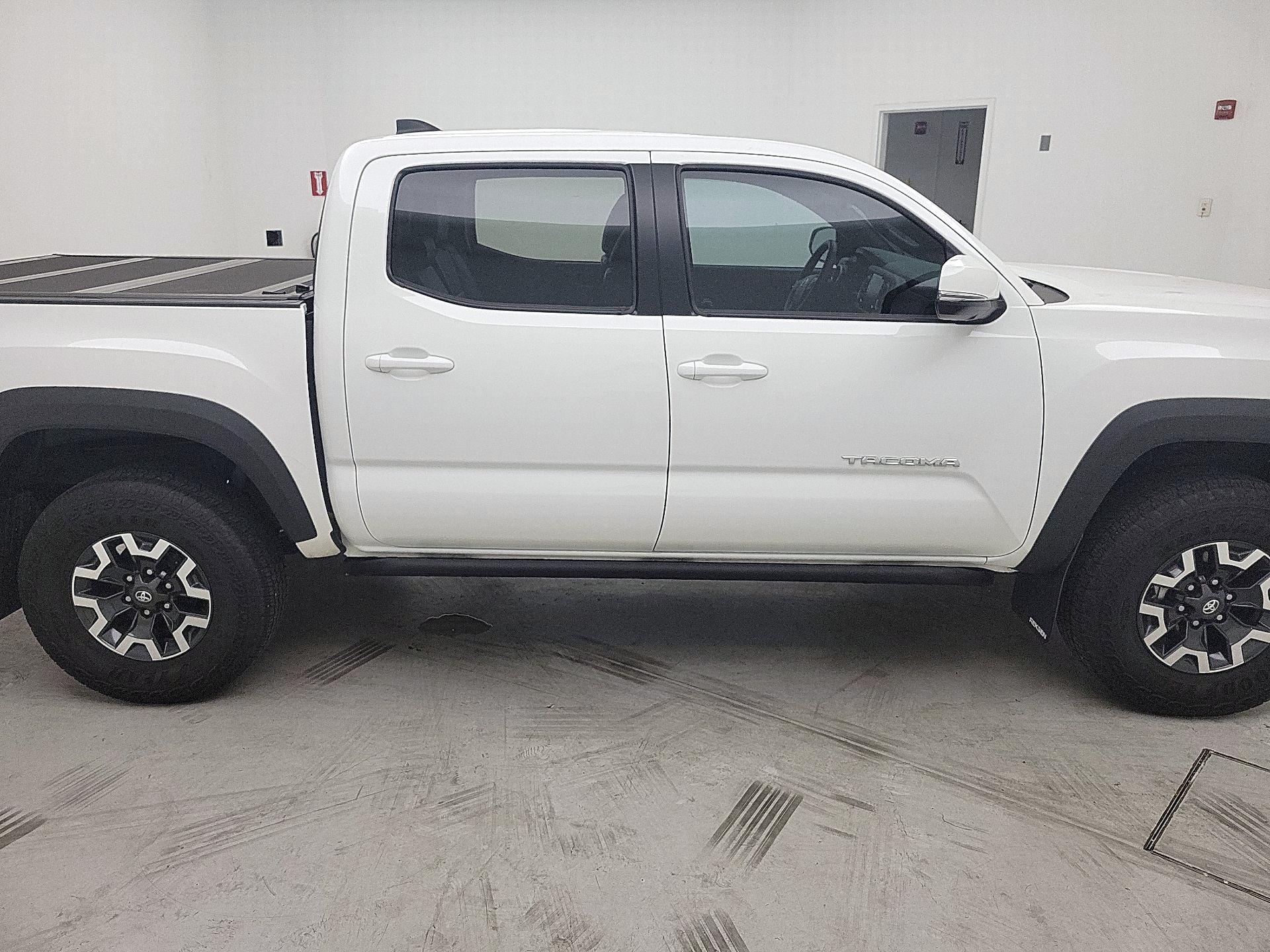 Thumbnail: 2023 Toyota Tacoma - 4