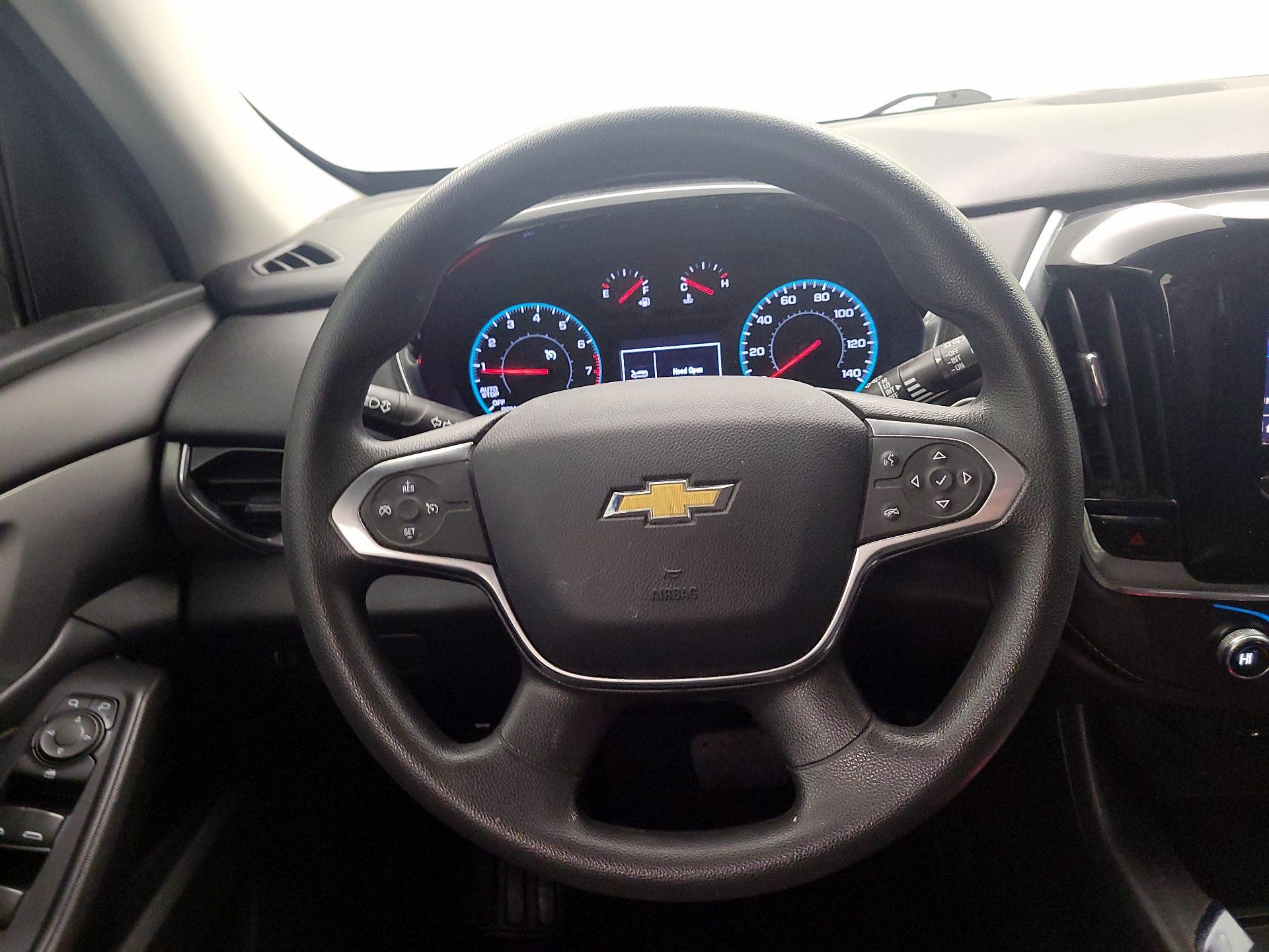 Thumbnail: 2021 Chevrolet Traverse - 10