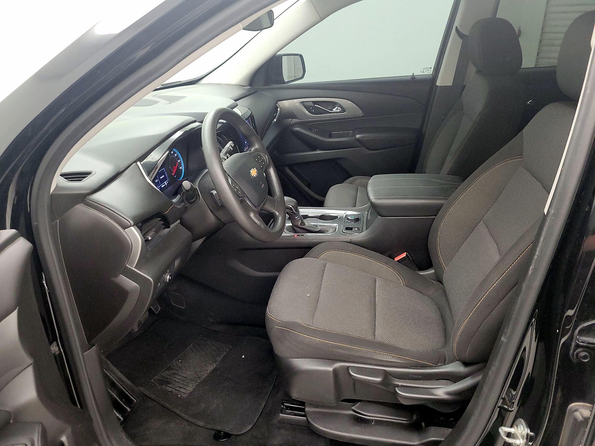 Thumbnail: 2021 Chevrolet Traverse - 11