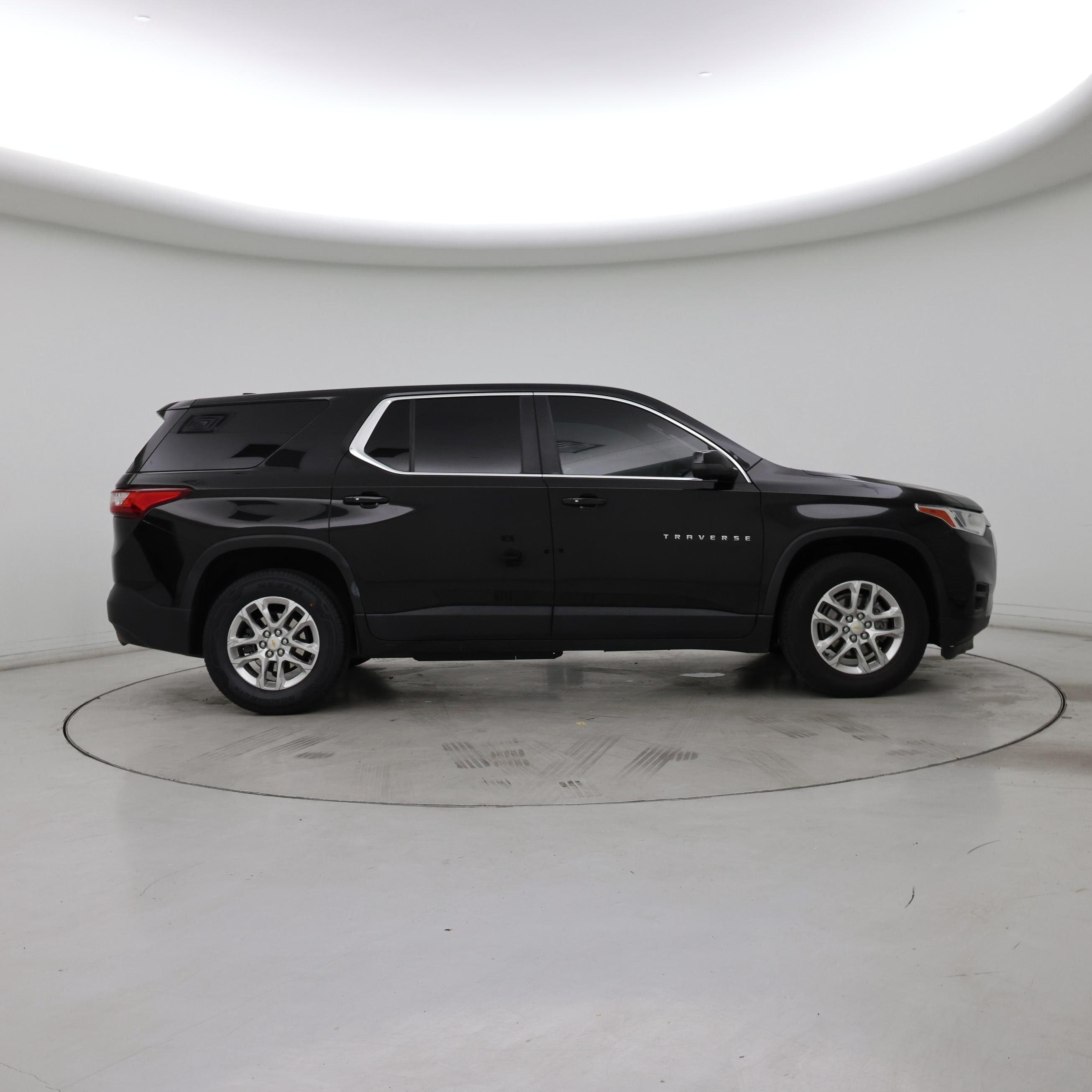 Thumbnail: 2021 Chevrolet Traverse - 7