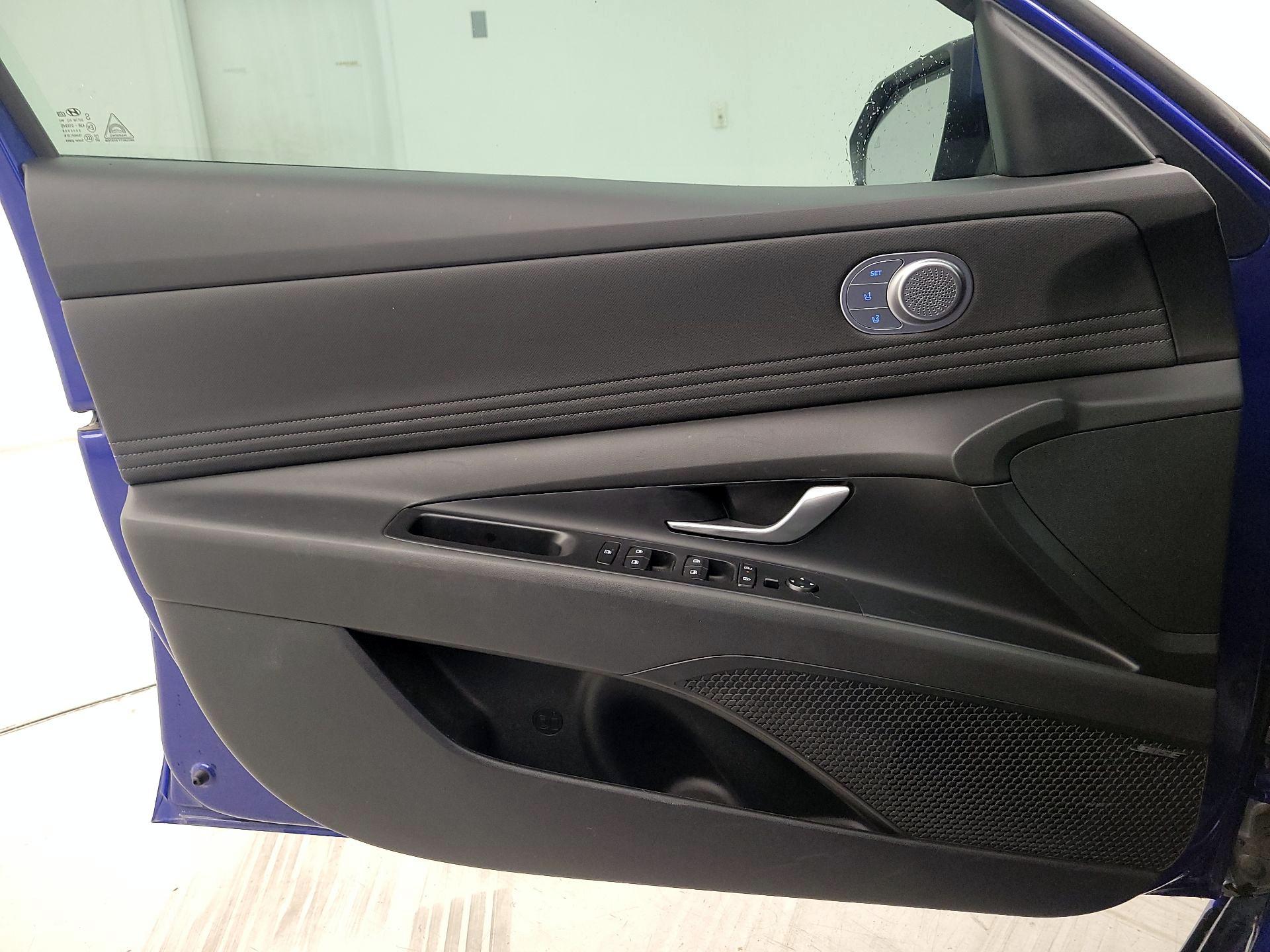 Thumbnail: 2025 Hyundai Elantra - 12