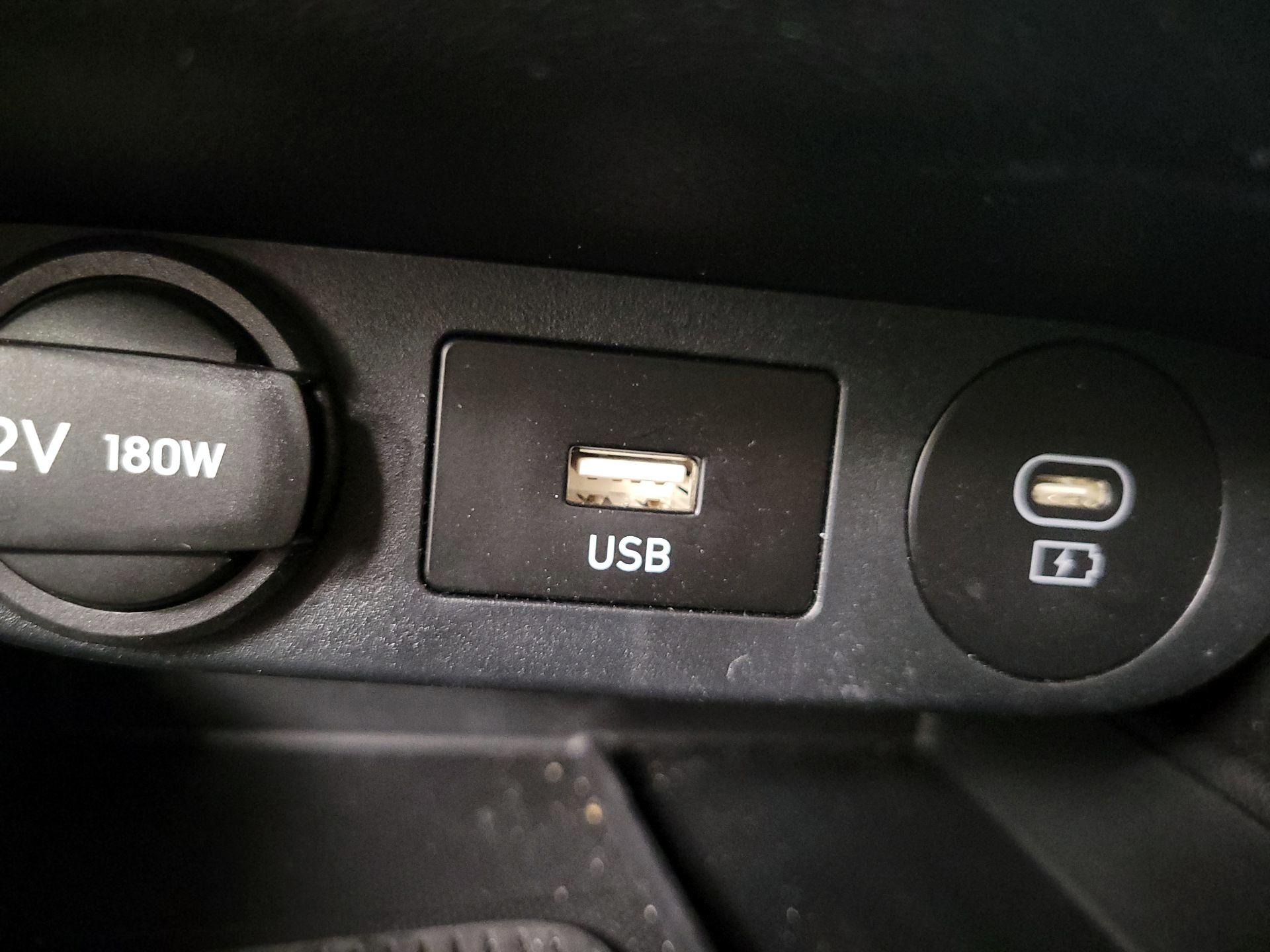 Thumbnail: 2025 Hyundai Elantra - 19