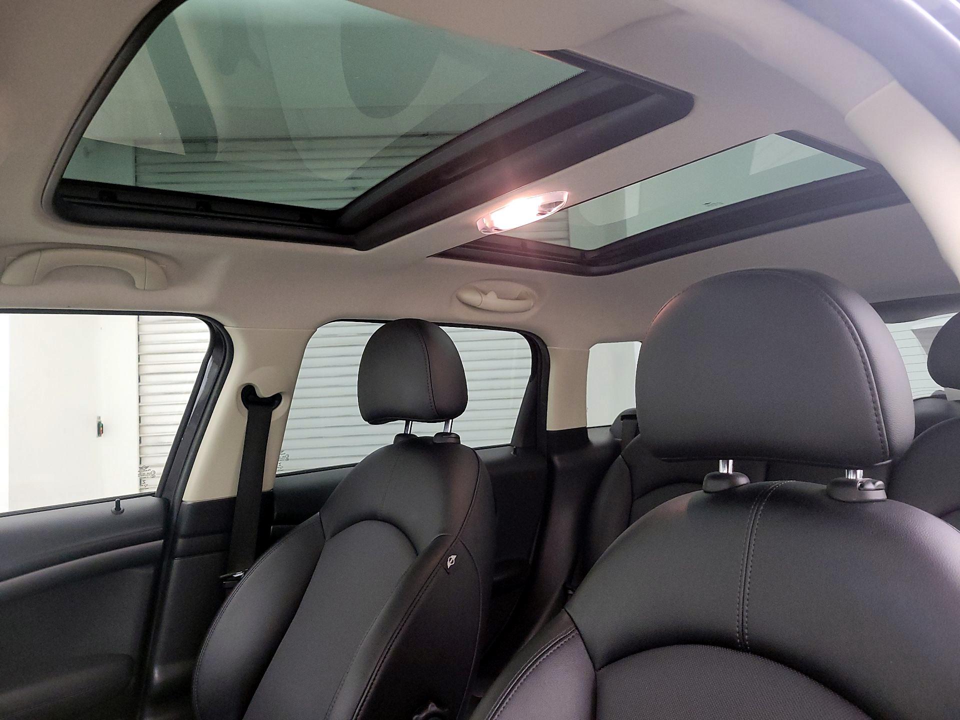 Thumbnail: 2016 MINI Cooper Countryman - 16