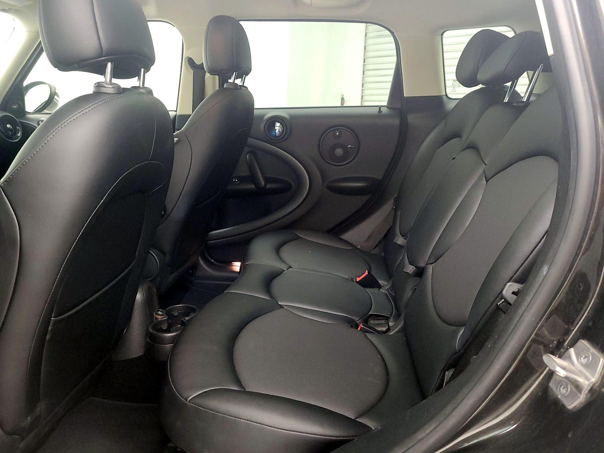 Thumbnail: 2016 MINI Cooper Countryman - 17