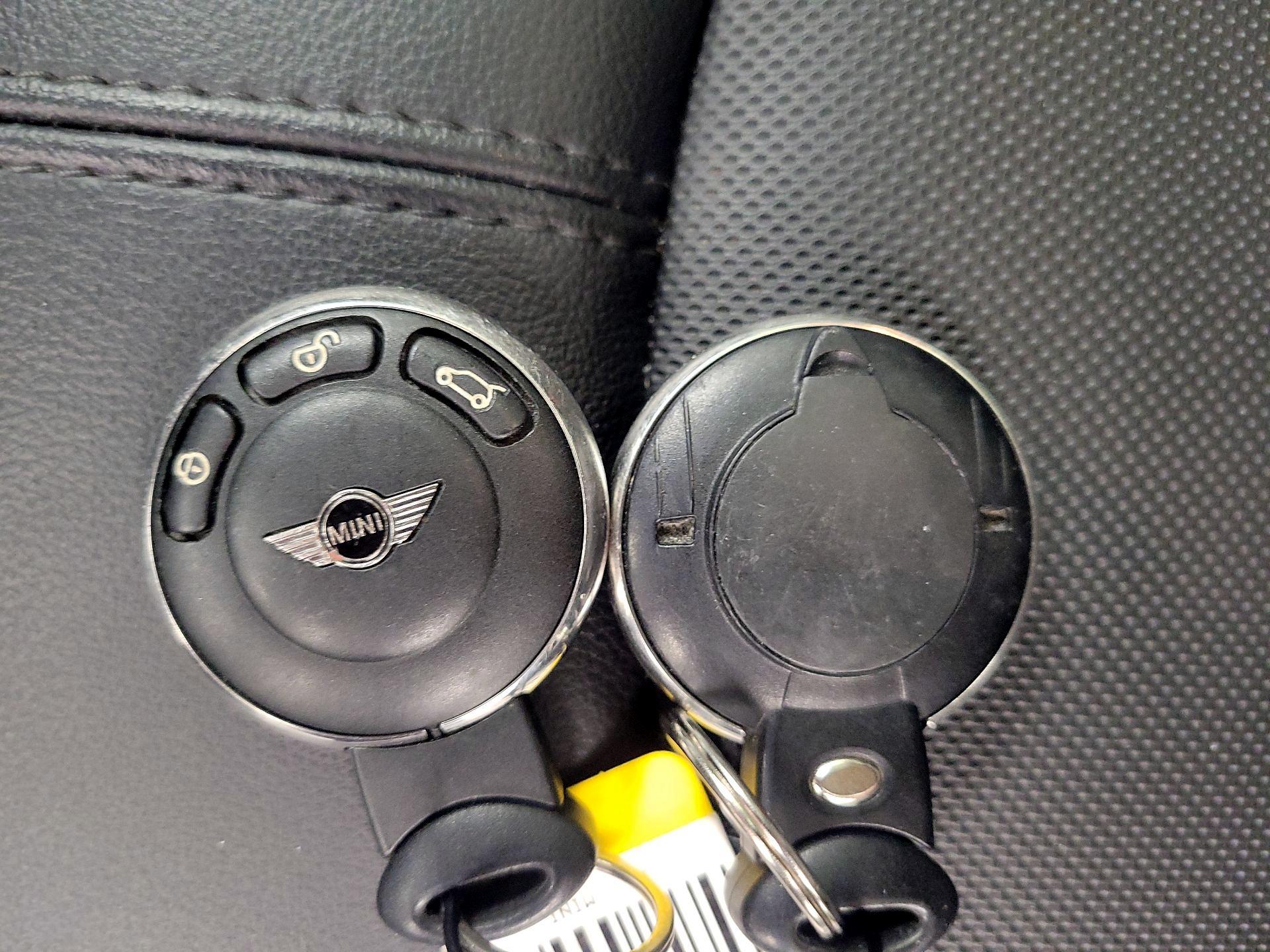 Thumbnail: 2016 MINI Cooper Countryman - 20