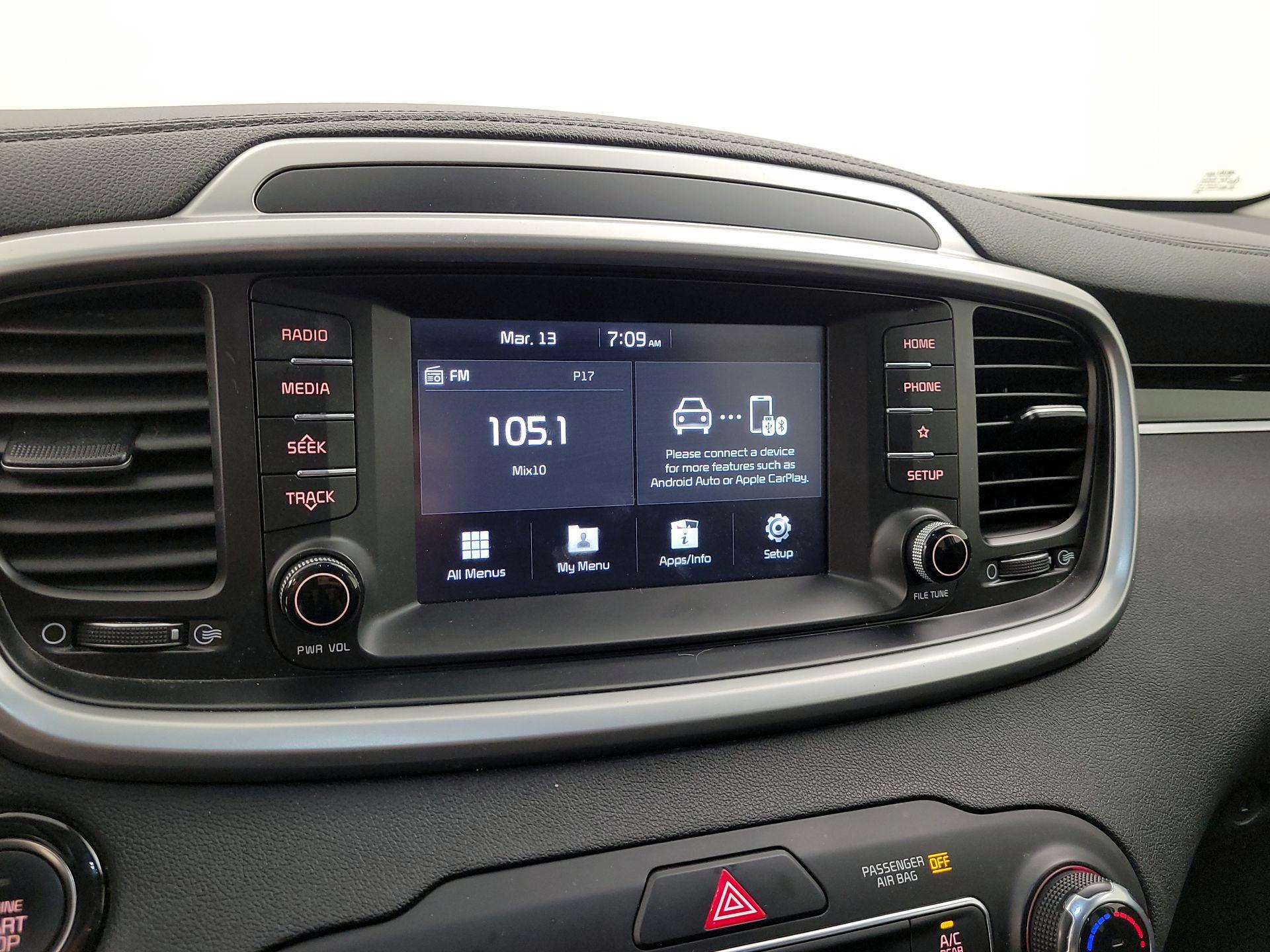 Thumbnail: 2020 Kia Sorento - 15