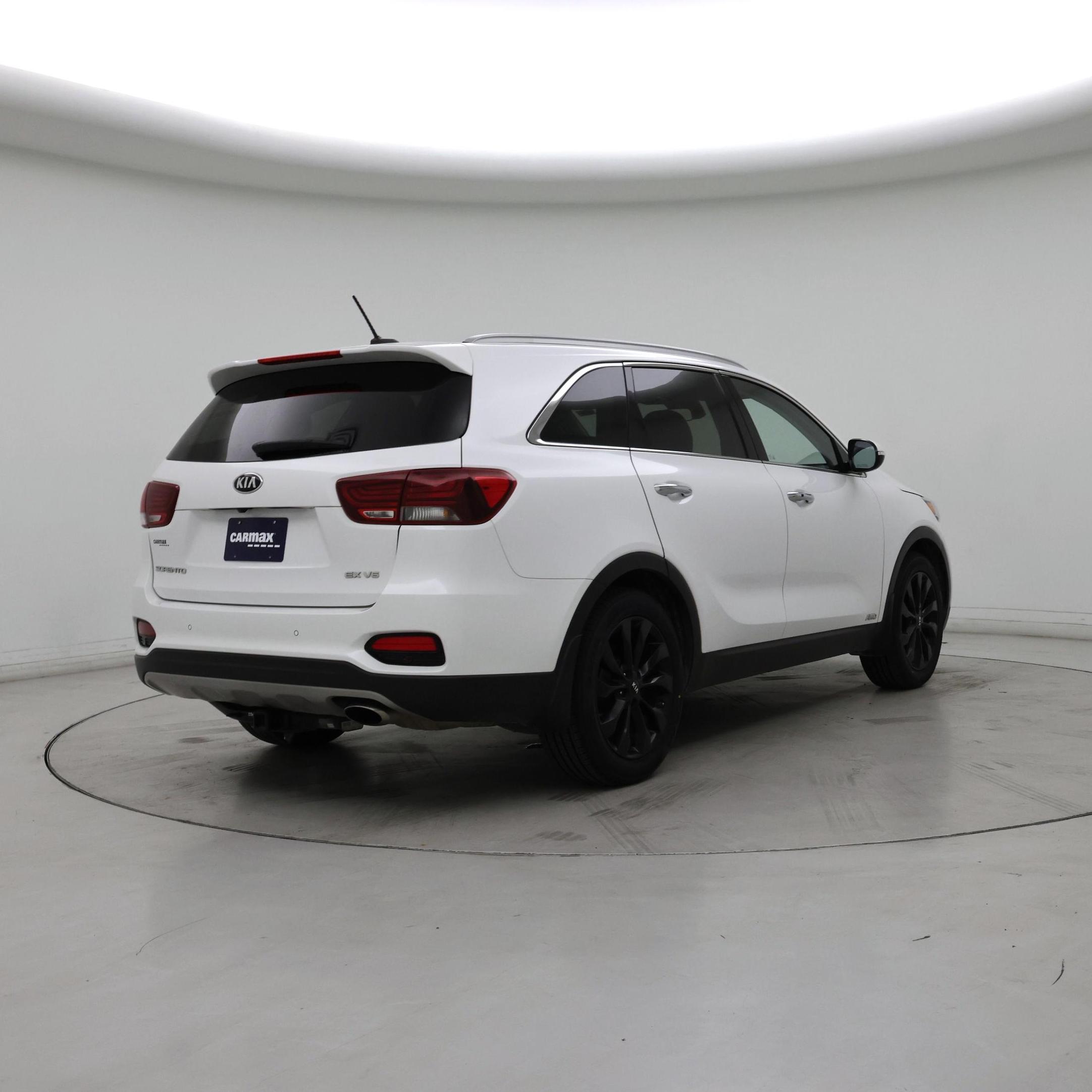Thumbnail: 2020 Kia Sorento - 8