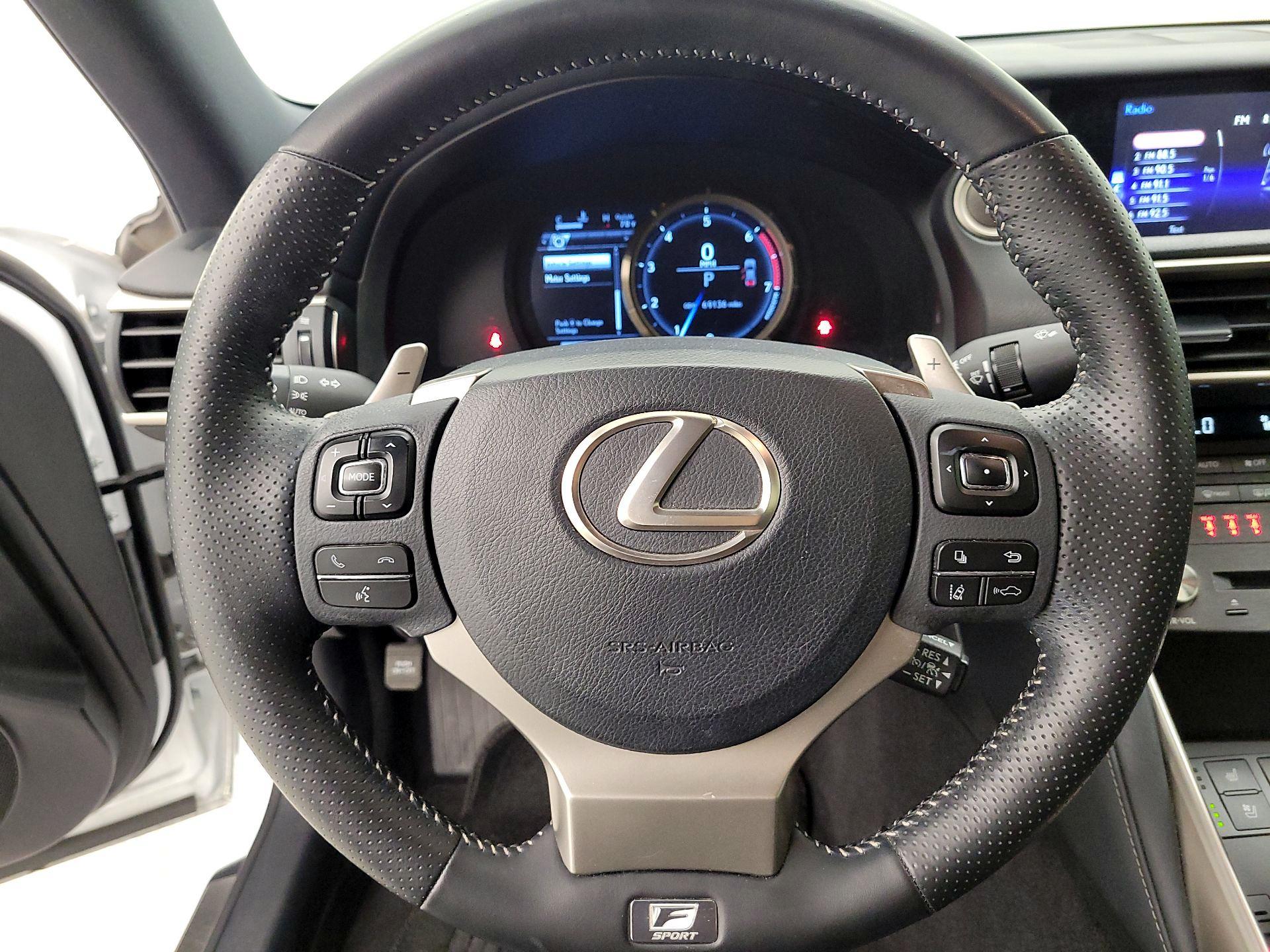 Thumbnail: 2020 Lexus IS - 10