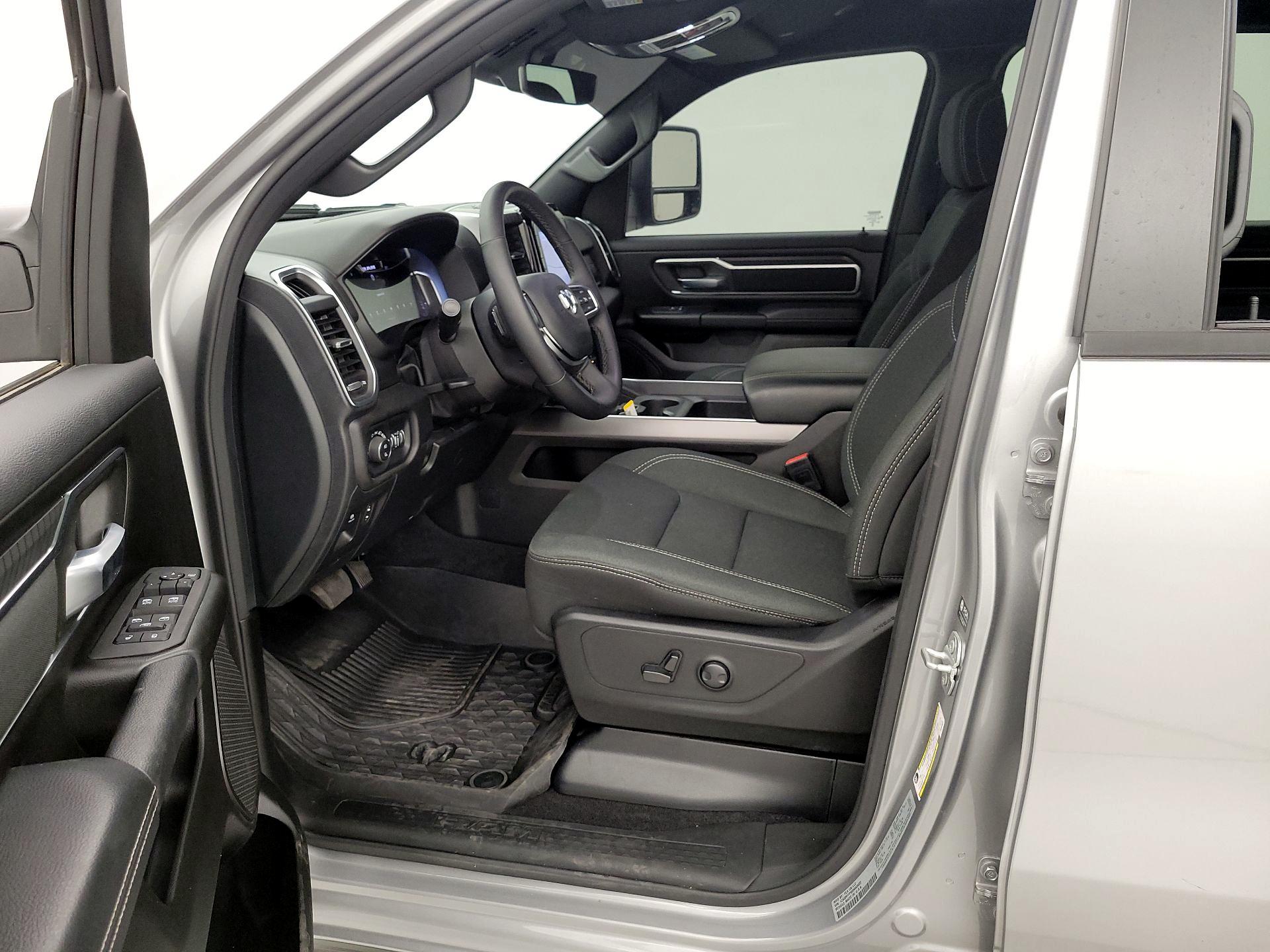 Thumbnail: 2025 RAM 1500 - 11