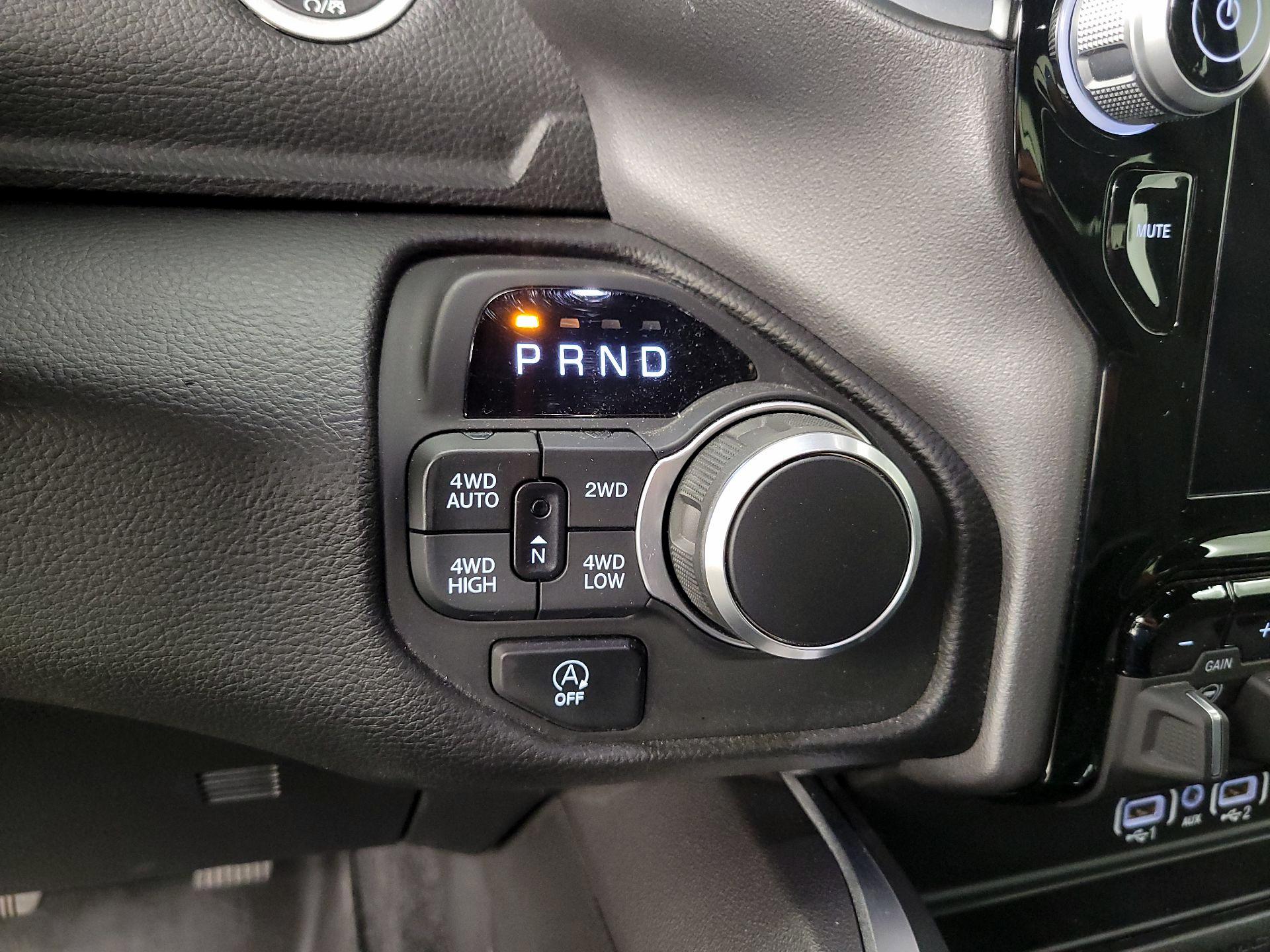 Thumbnail: 2025 RAM 1500 - 18