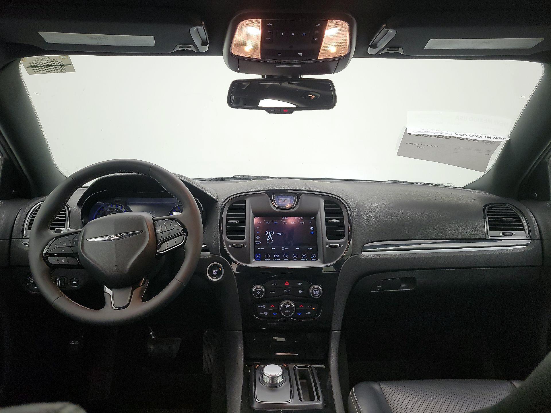 Thumbnail: 2023 Chrysler 300 - 9