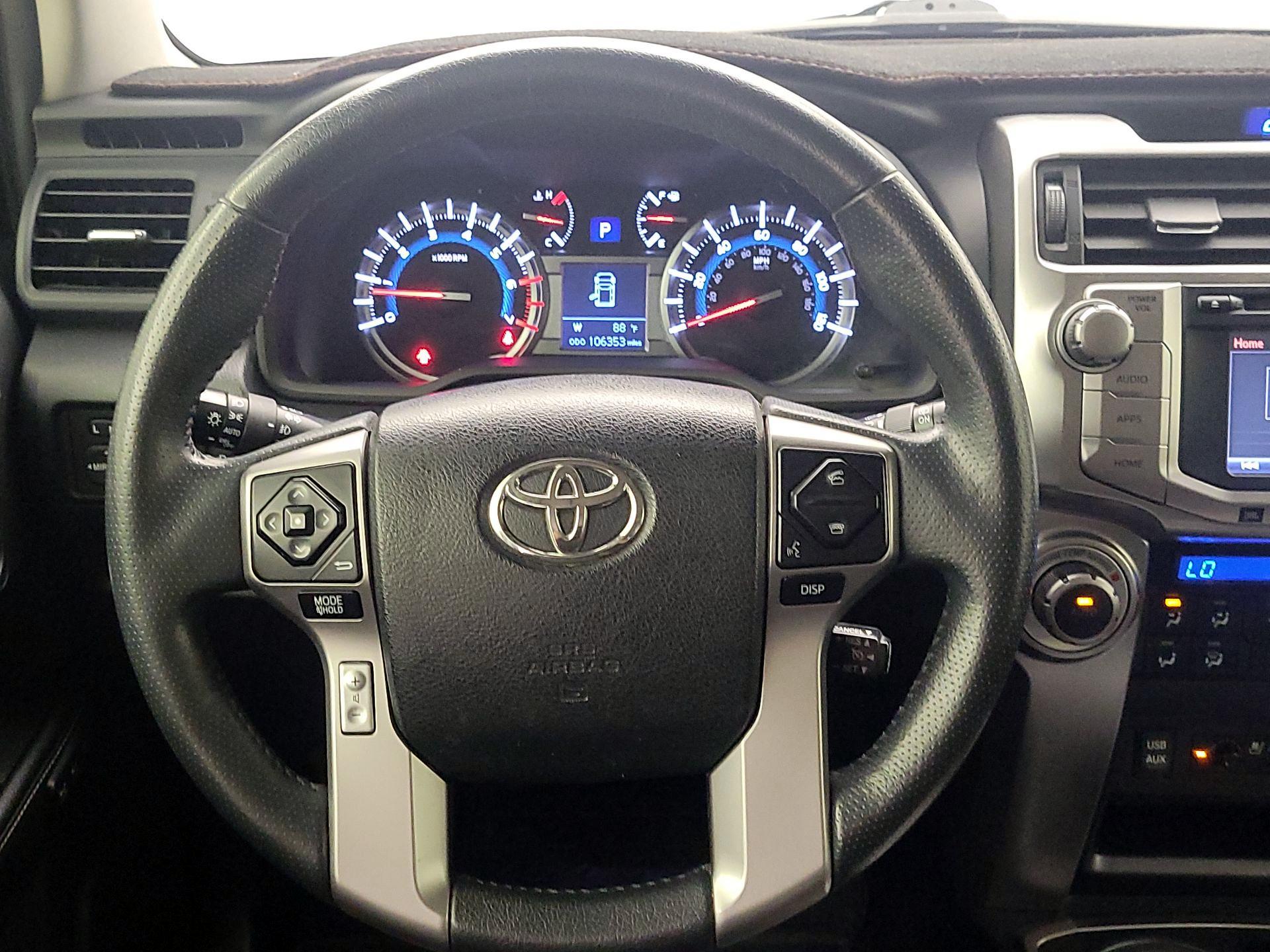 Thumbnail: 2016 Toyota 4Runner - 10
